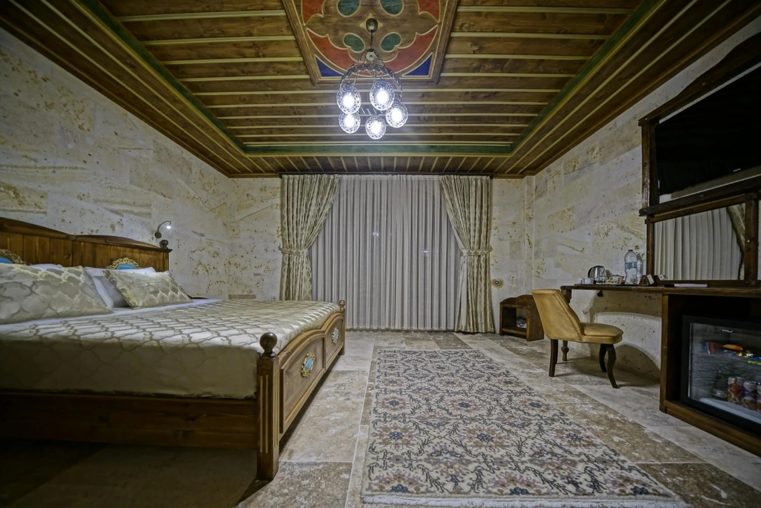 Photo of the whole room, Bed in Zultanite Cappadocia Hotel