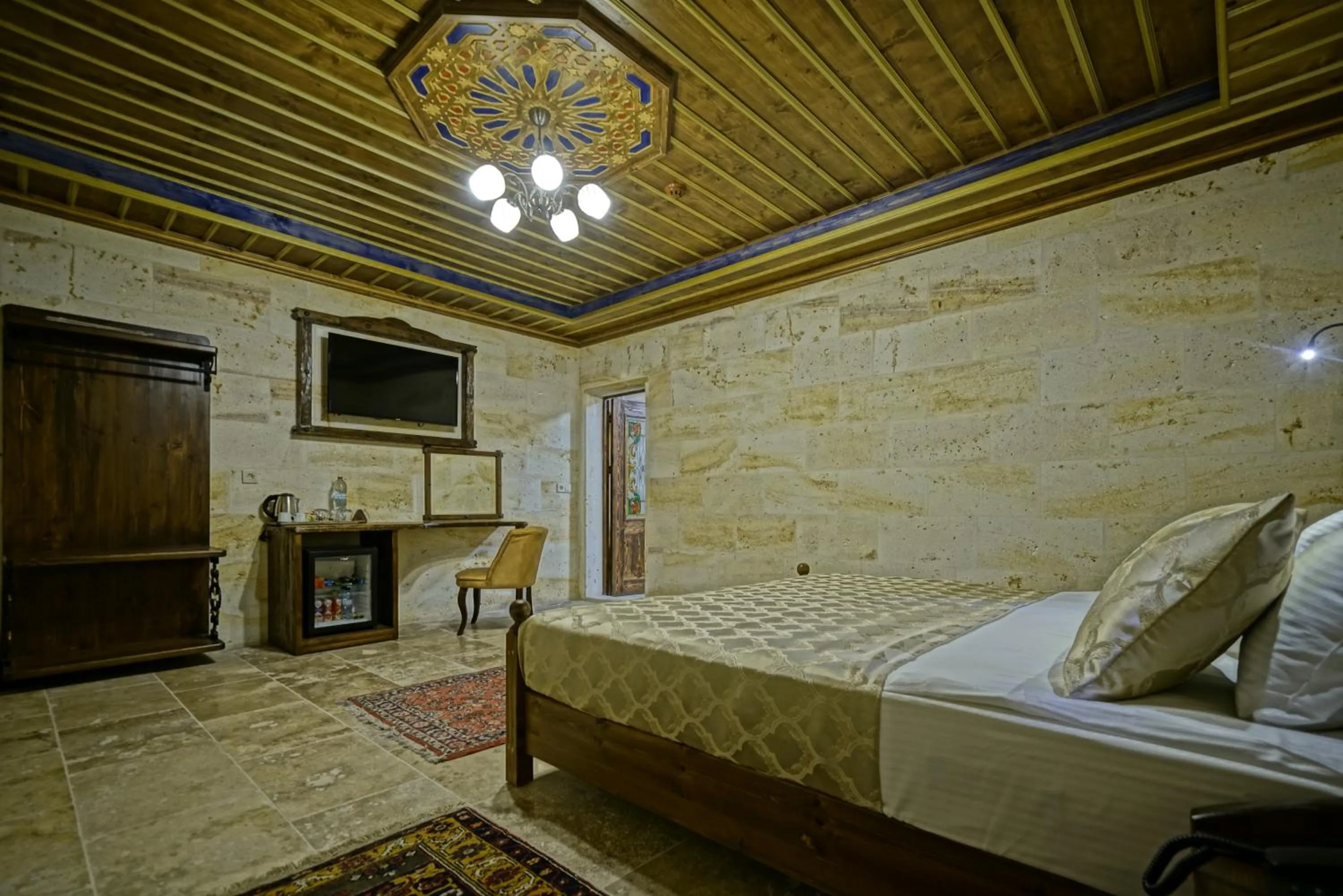 Photo of the whole room, Bed in Zultanite Cappadocia Hotel