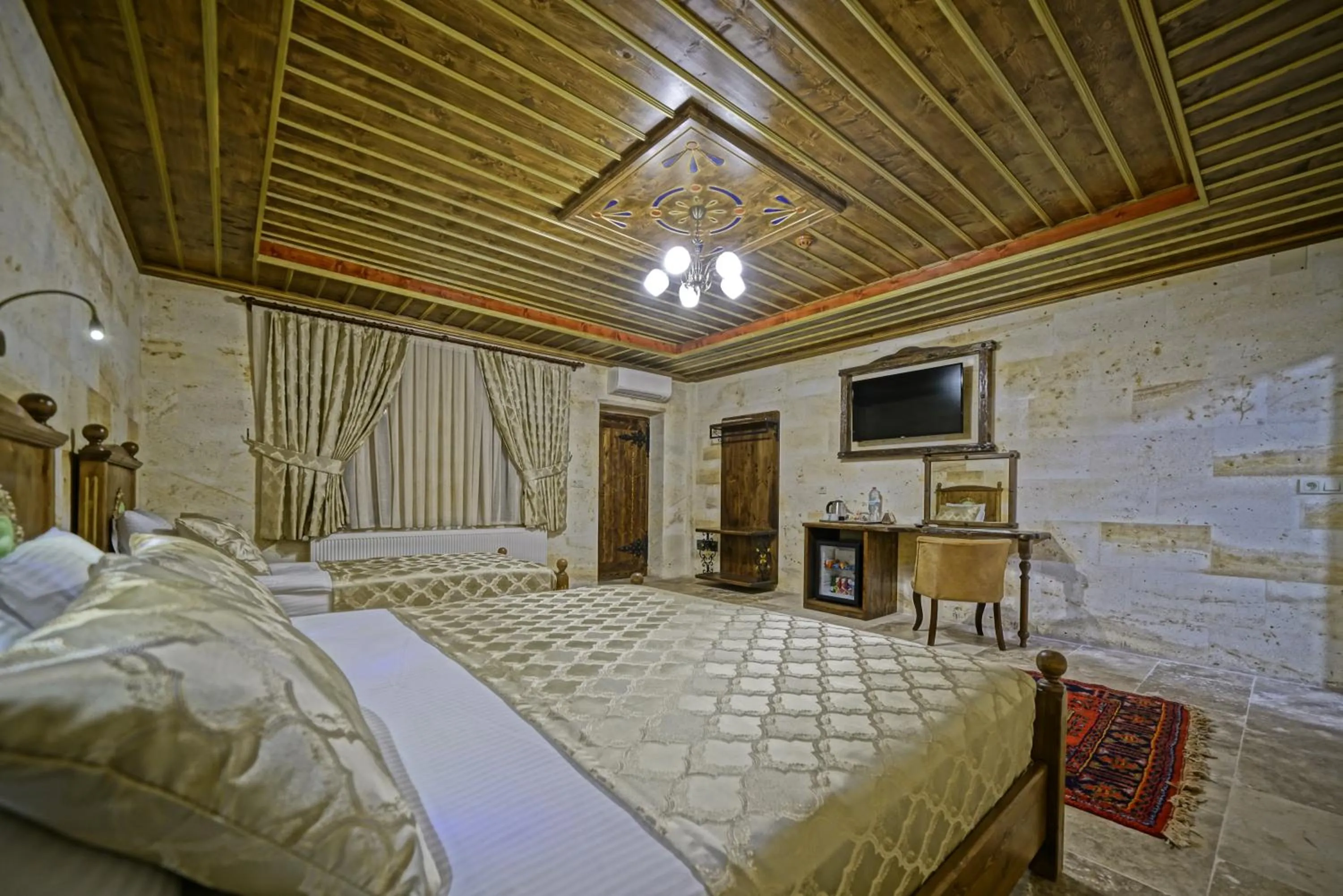 Photo of the whole room, Bed in Zultanite Cappadocia Hotel