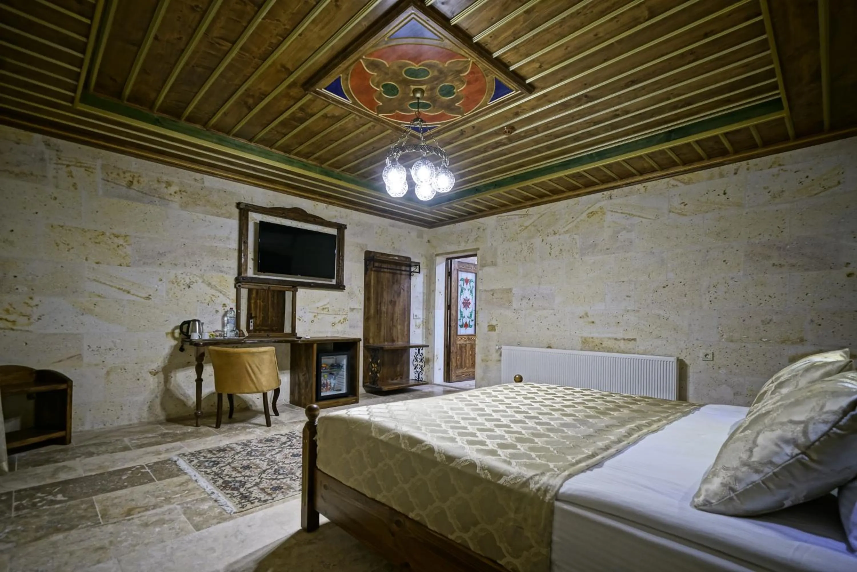 Photo of the whole room, Bed in Zultanite Cappadocia Hotel