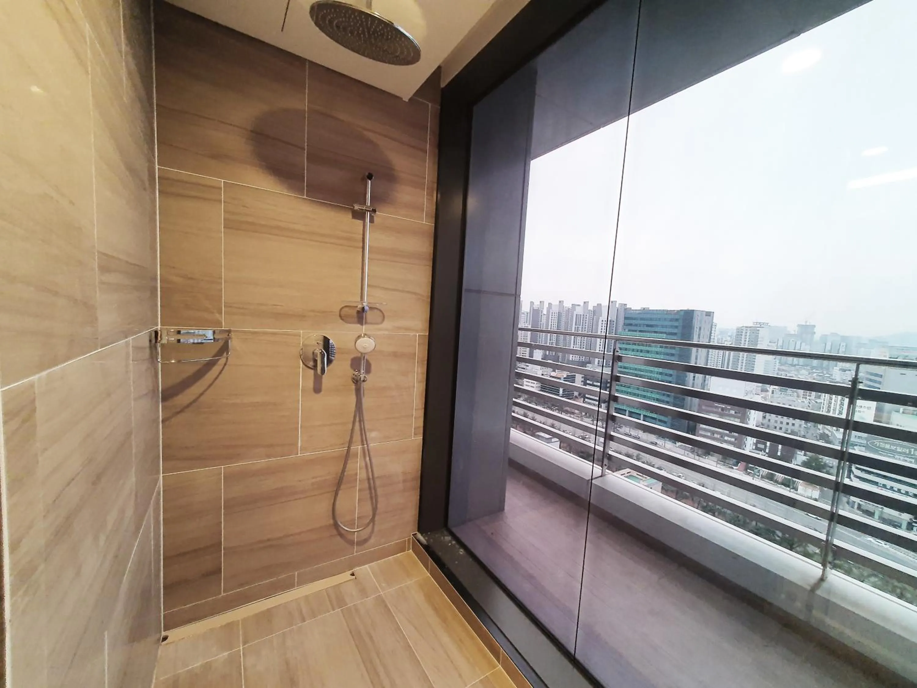 Shower in UH FLAT Signature DAEGU