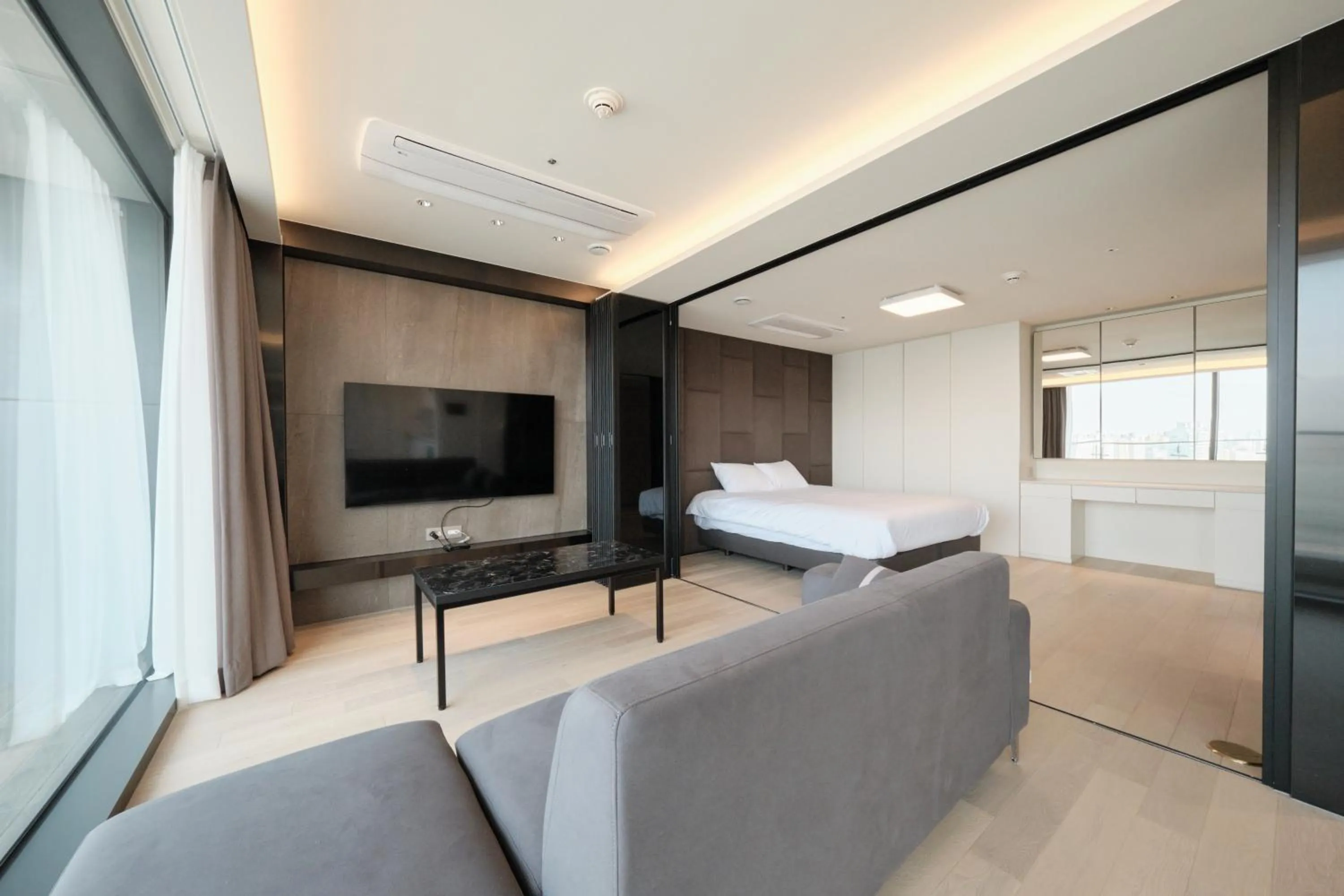 Bed in UH FLAT Signature DAEGU