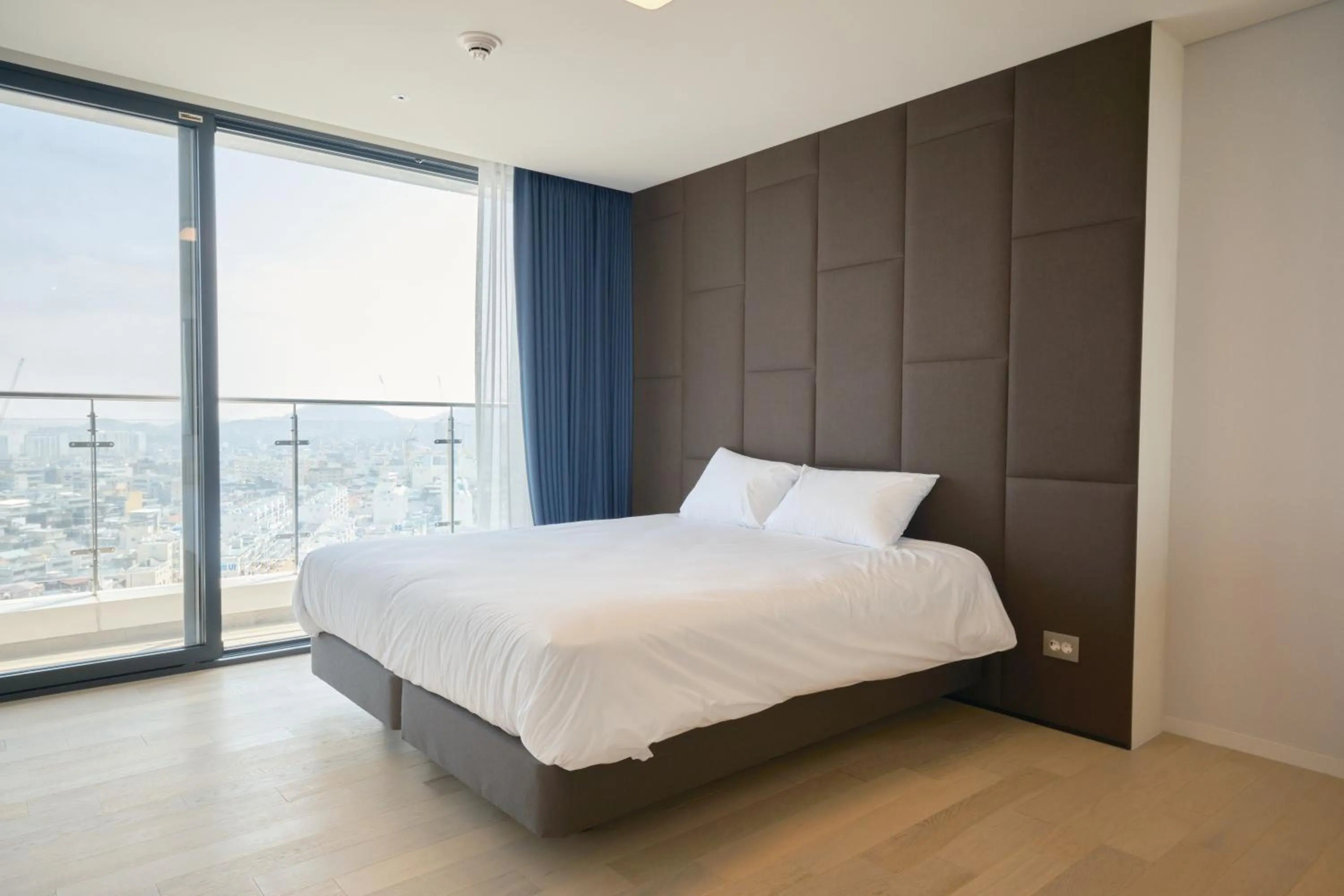 Bed in UH FLAT Signature DAEGU