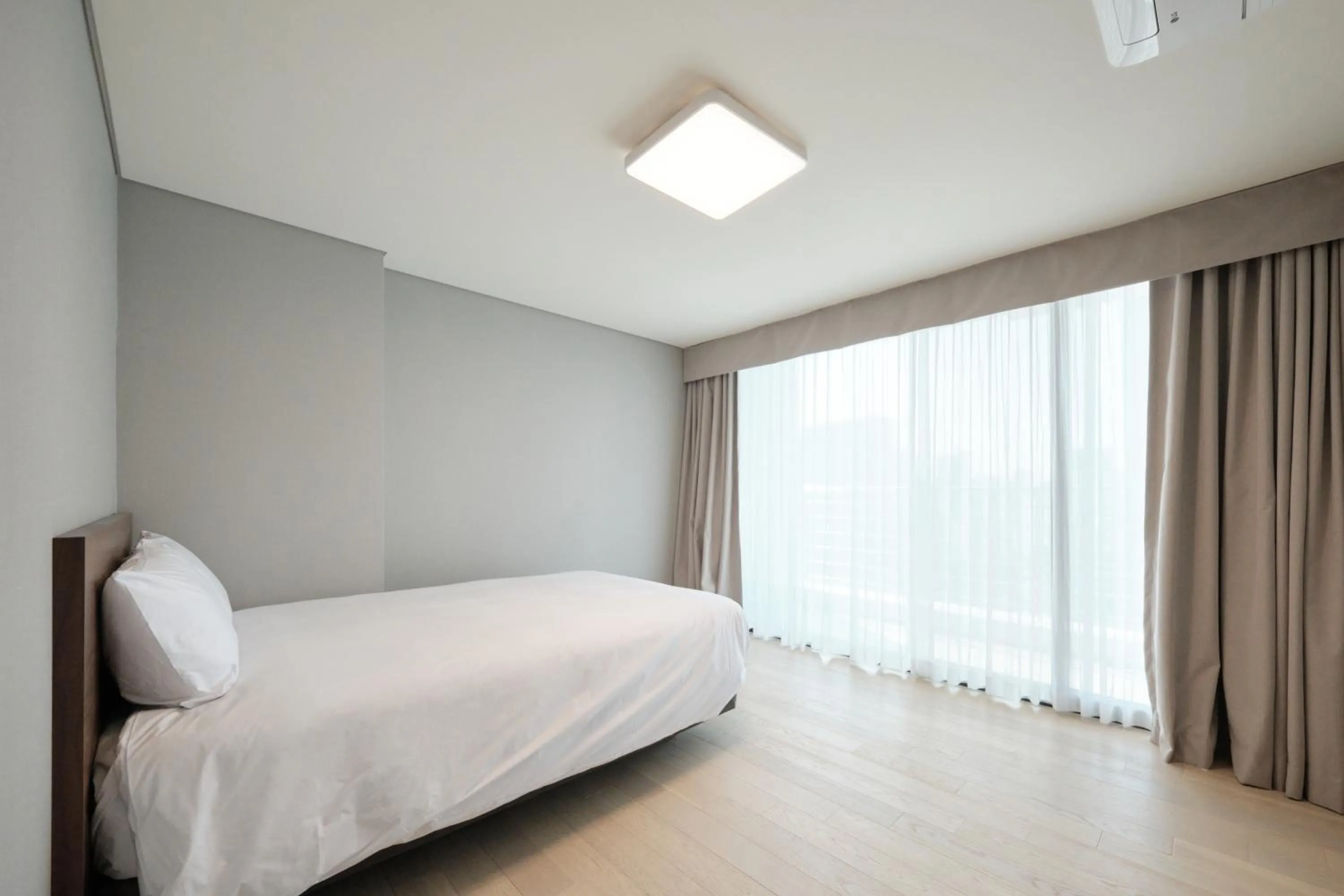 Bedroom, Bed in UH FLAT Signature DAEGU
