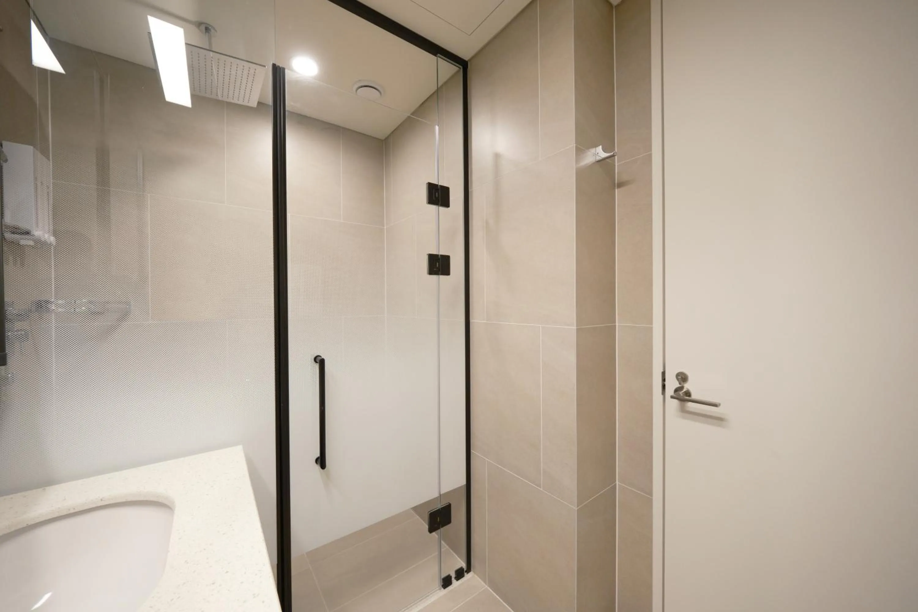 Shower in UH FLAT Signature DAEGU