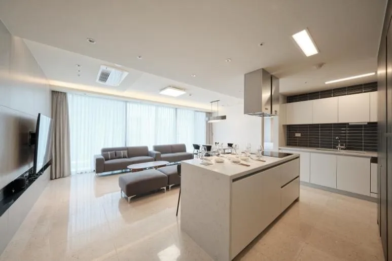 UH FLAT Signature DAEGU