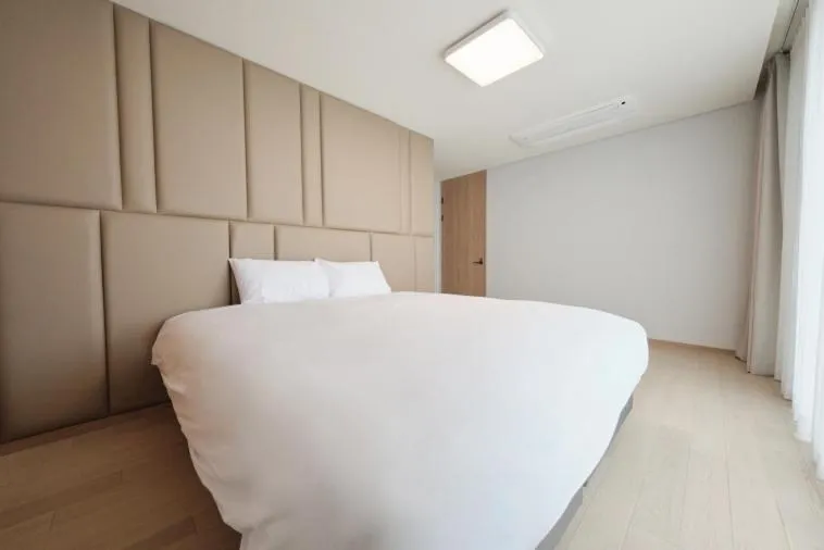 Bedroom, Bed in UH FLAT Signature DAEGU