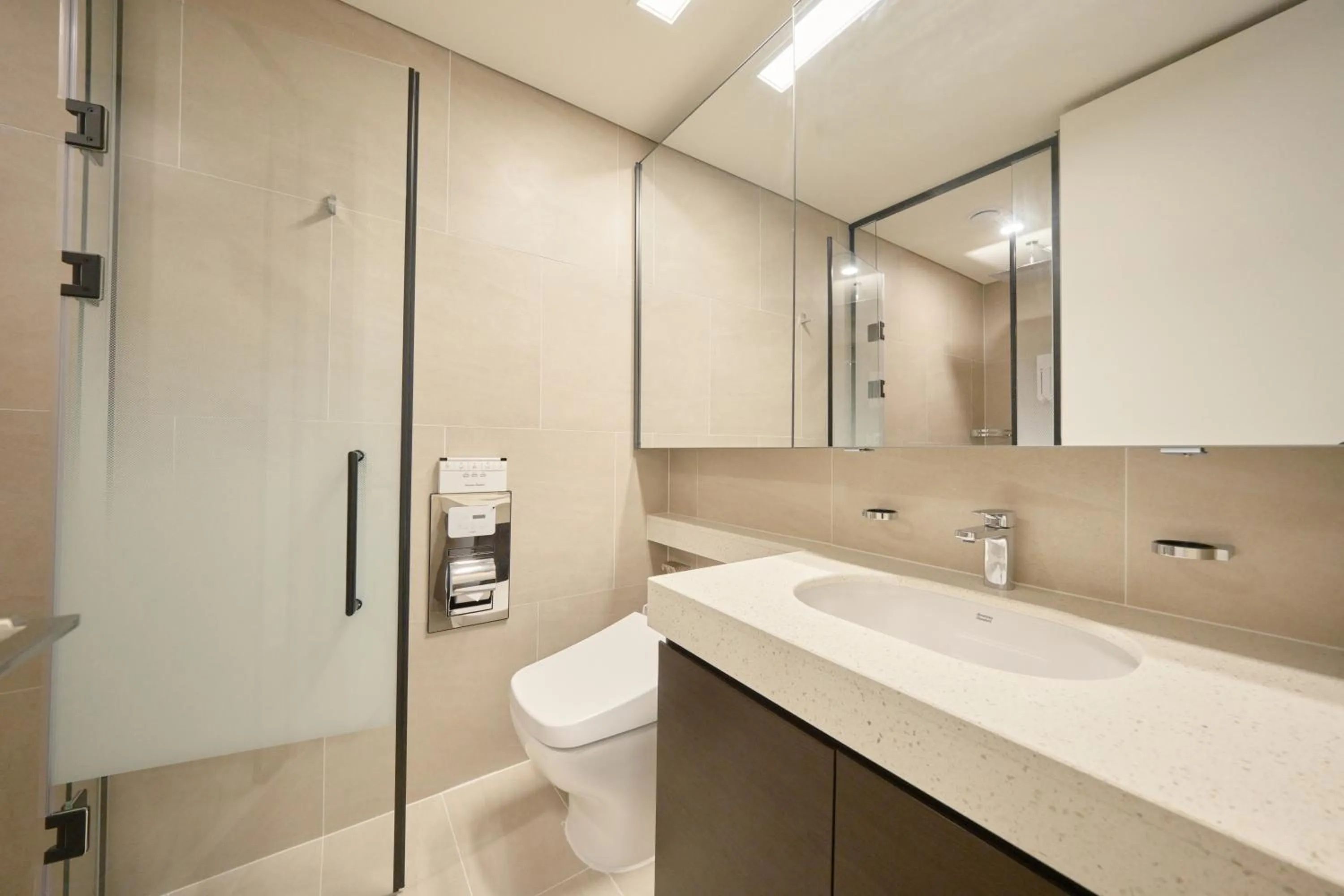 Shower in UH FLAT Signature DAEGU