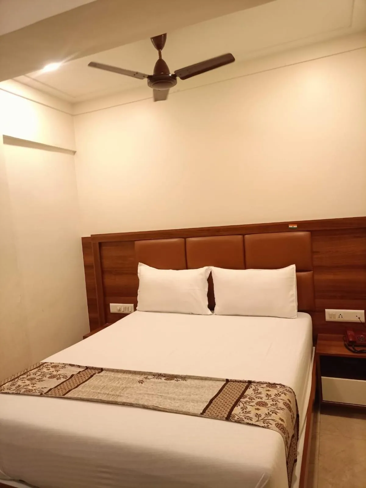 Bedroom, Bed in Hotel Dream Inn Thane