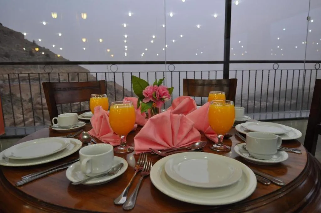 Restaurant/places to eat in The RN Hotels