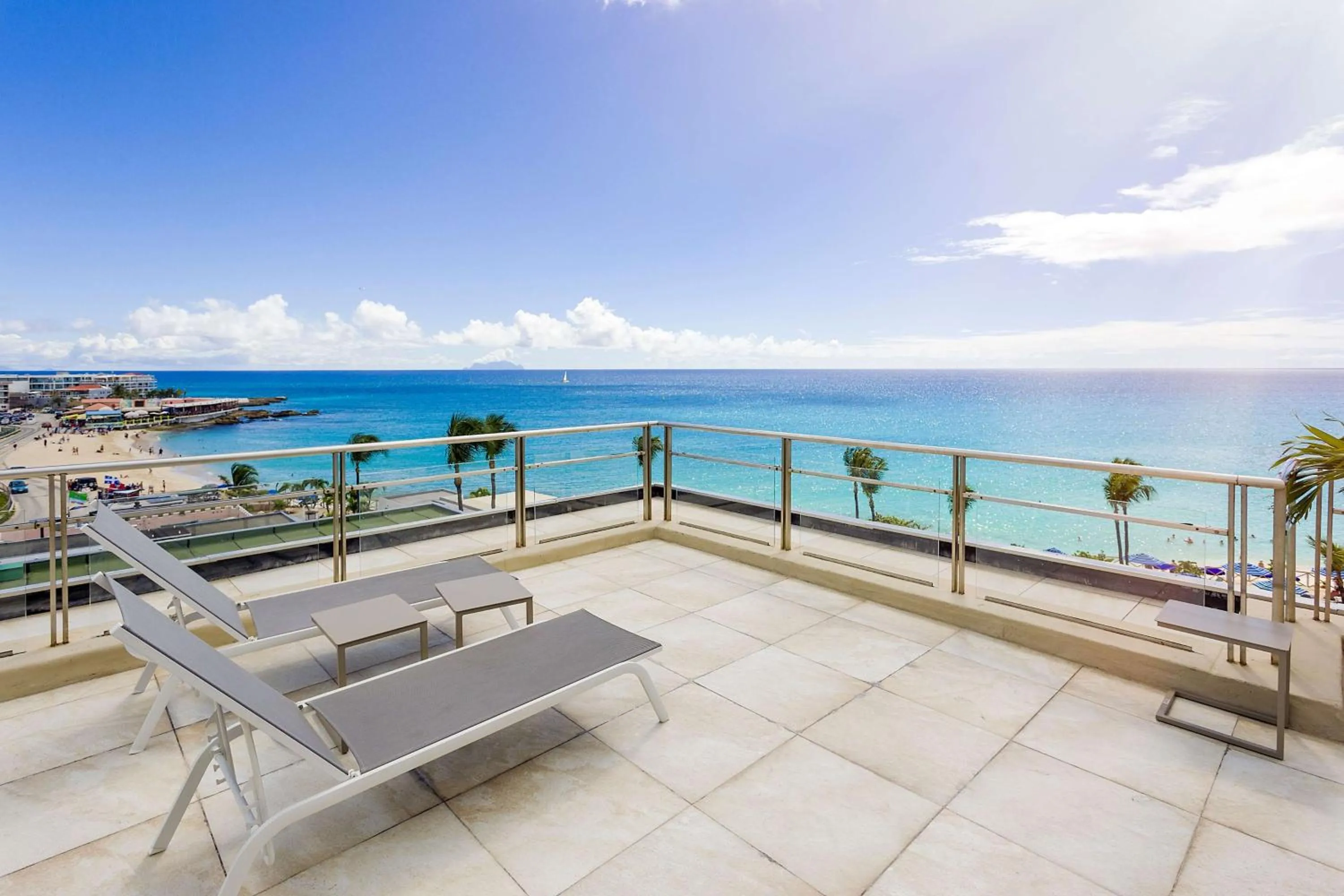 Photo of the whole room in Royal Islander Club Resort La Plage