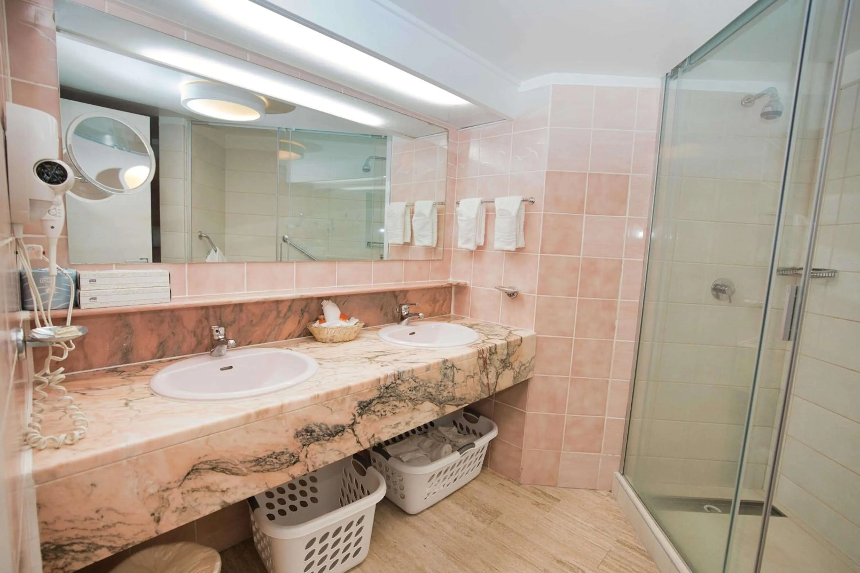 Bathroom in Royal Islander Club Resort La Plage