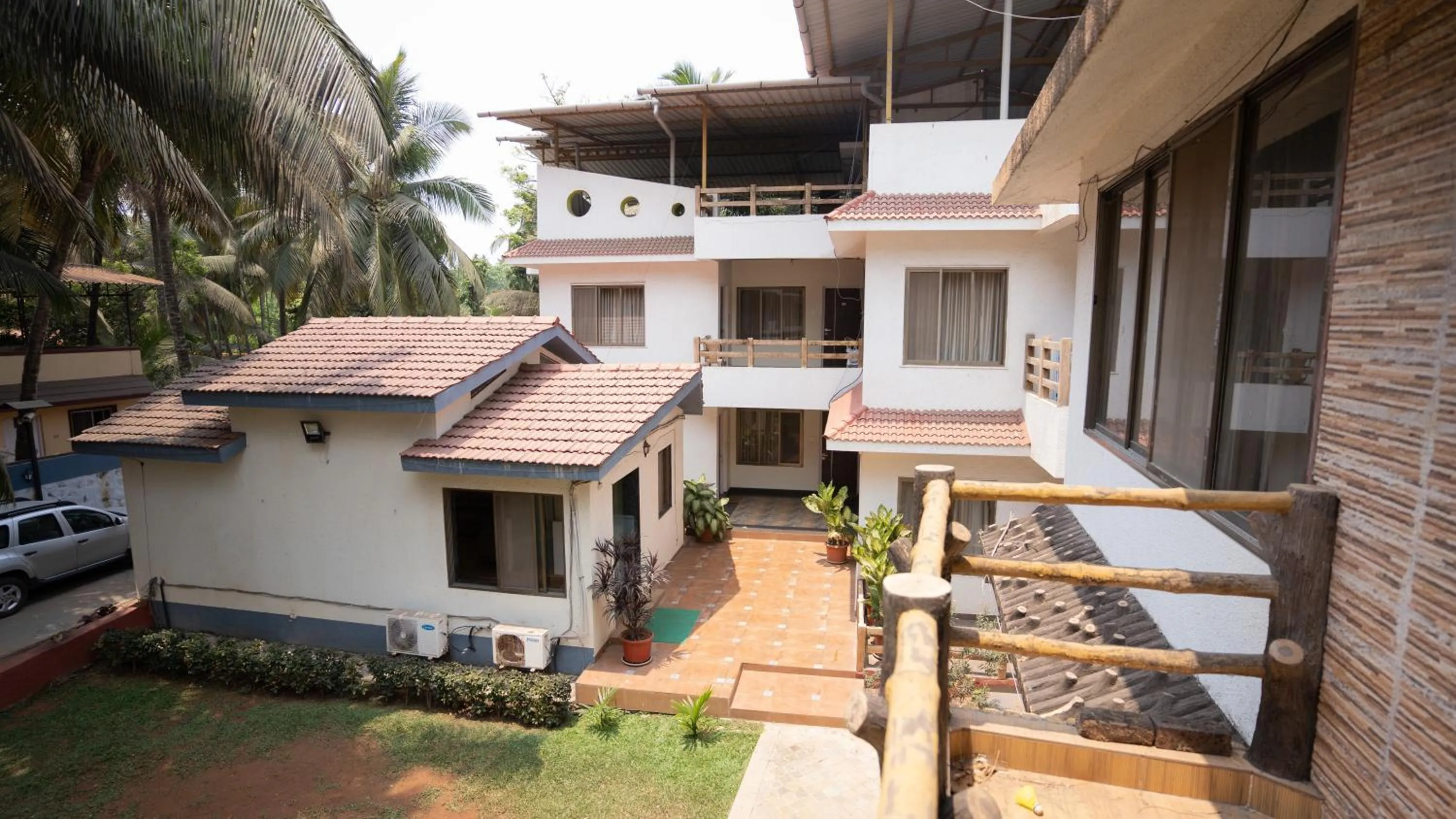 Facade/entrance in Ruturaj Inn Alibag