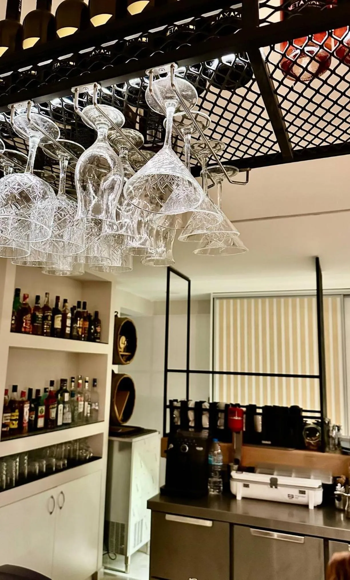 Restaurant/places to eat in Castro Hotel