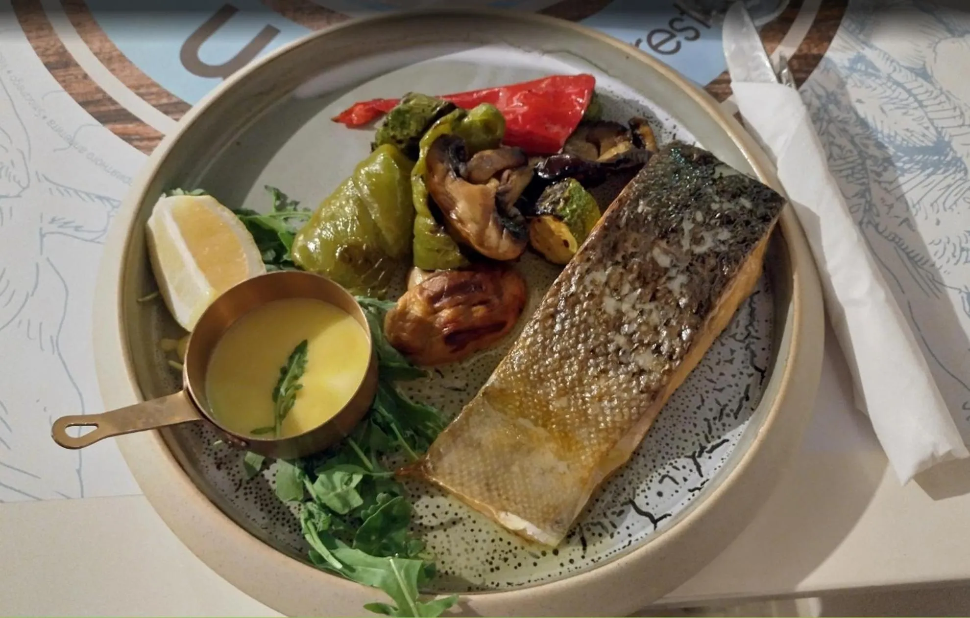 Restaurant/places to eat in Castro Hotel