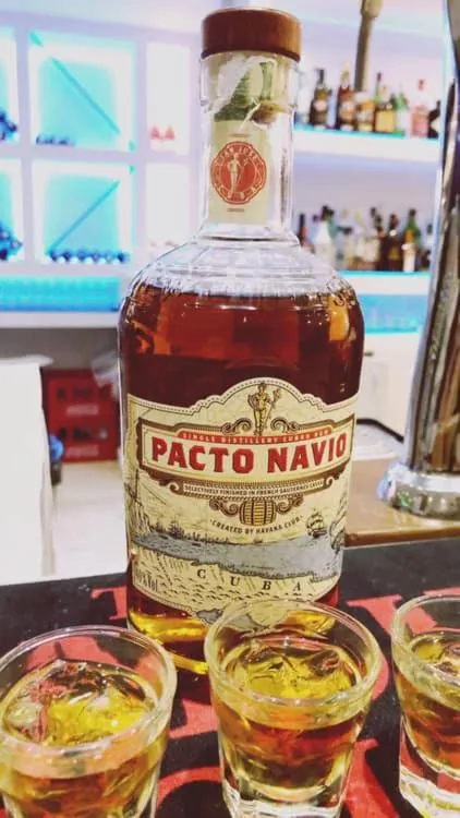 Food and drinks in Castro Hotel