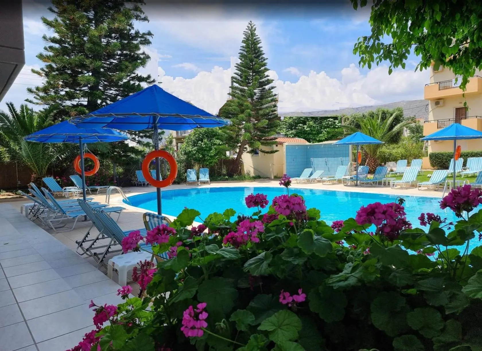 Property building in Castro Hotel