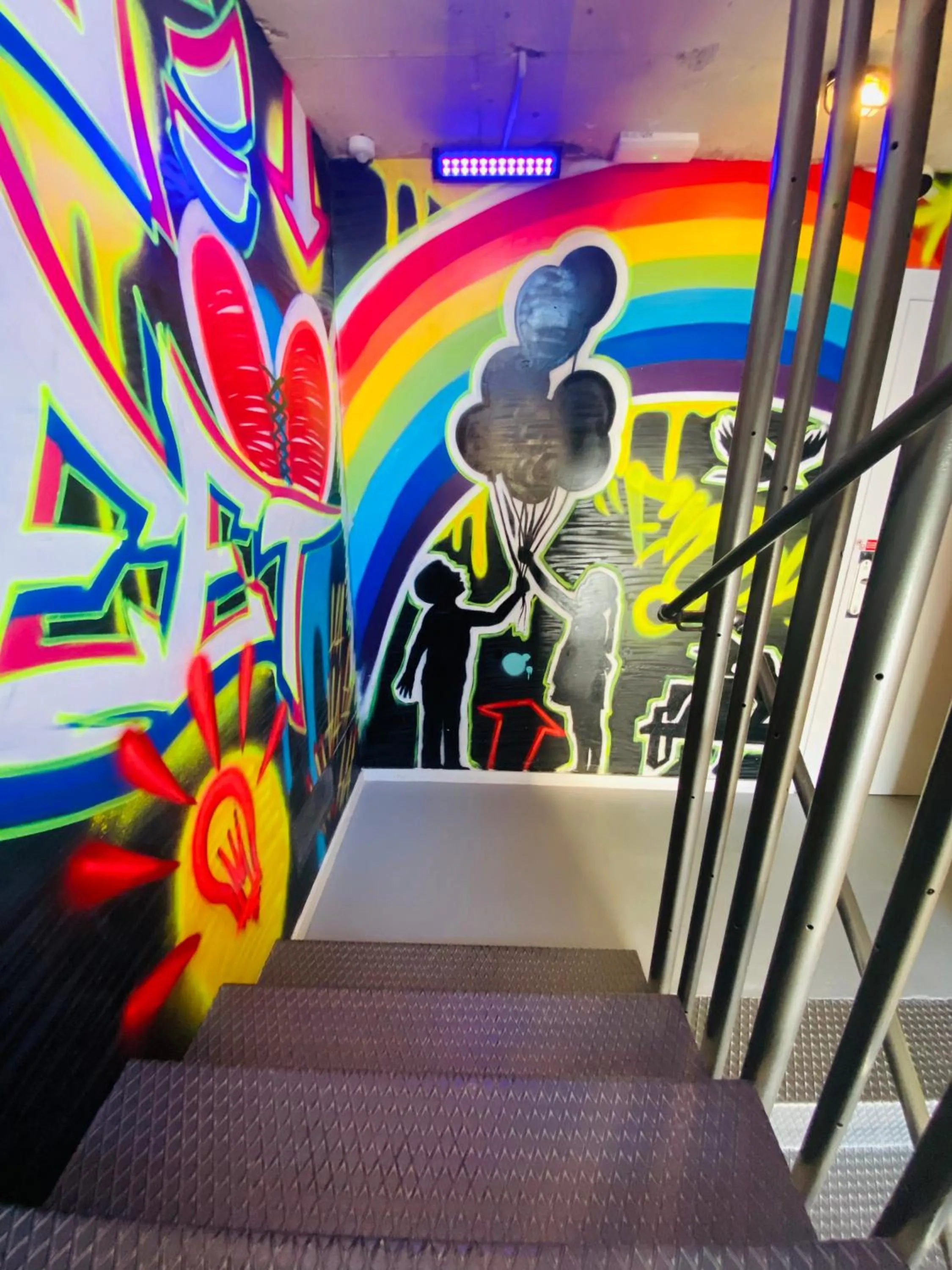 We Street Hostel - Albergue