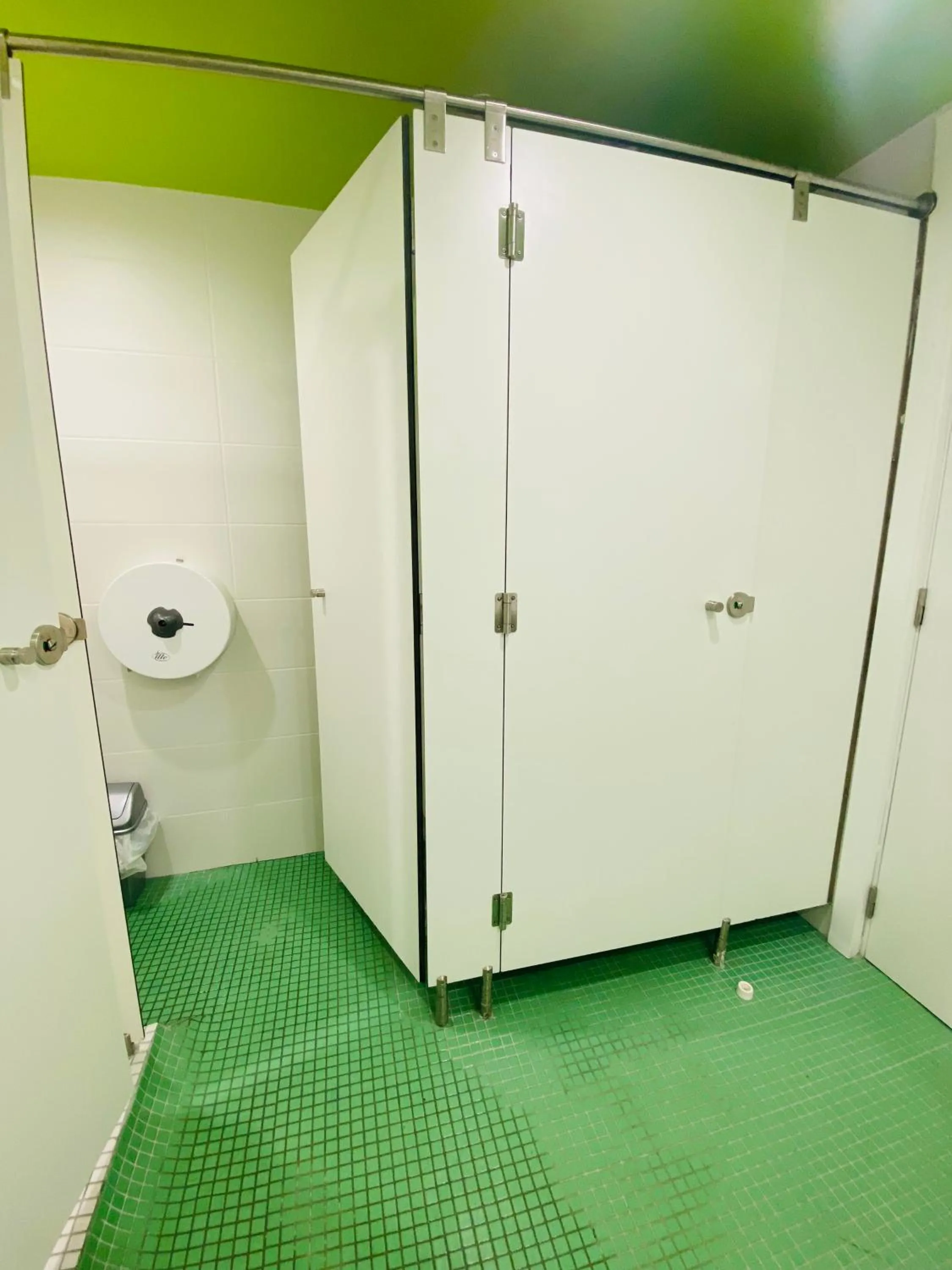 We Street Hostel - Albergue