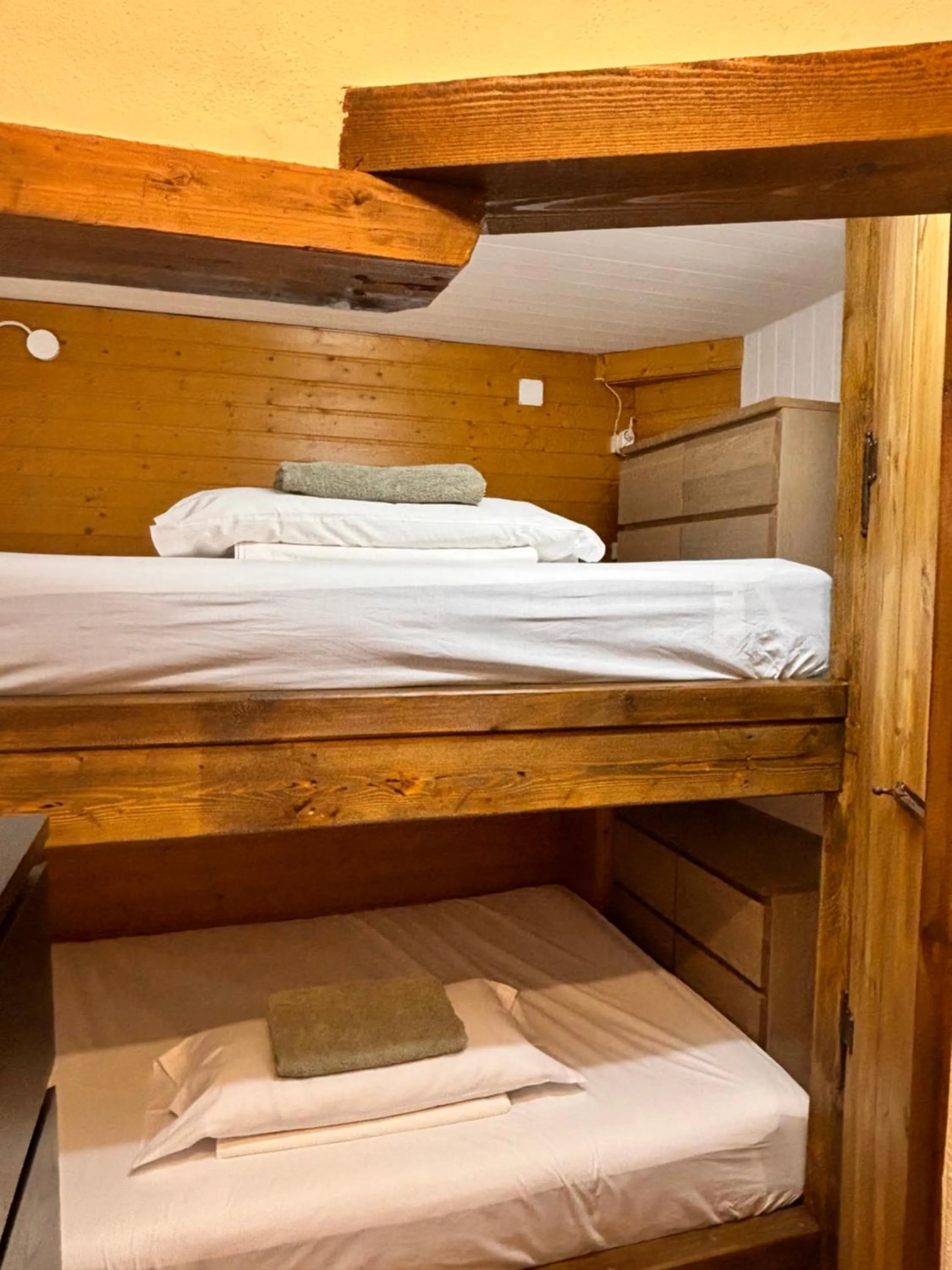 bunk bed, Bed in Casa Da Oliveira