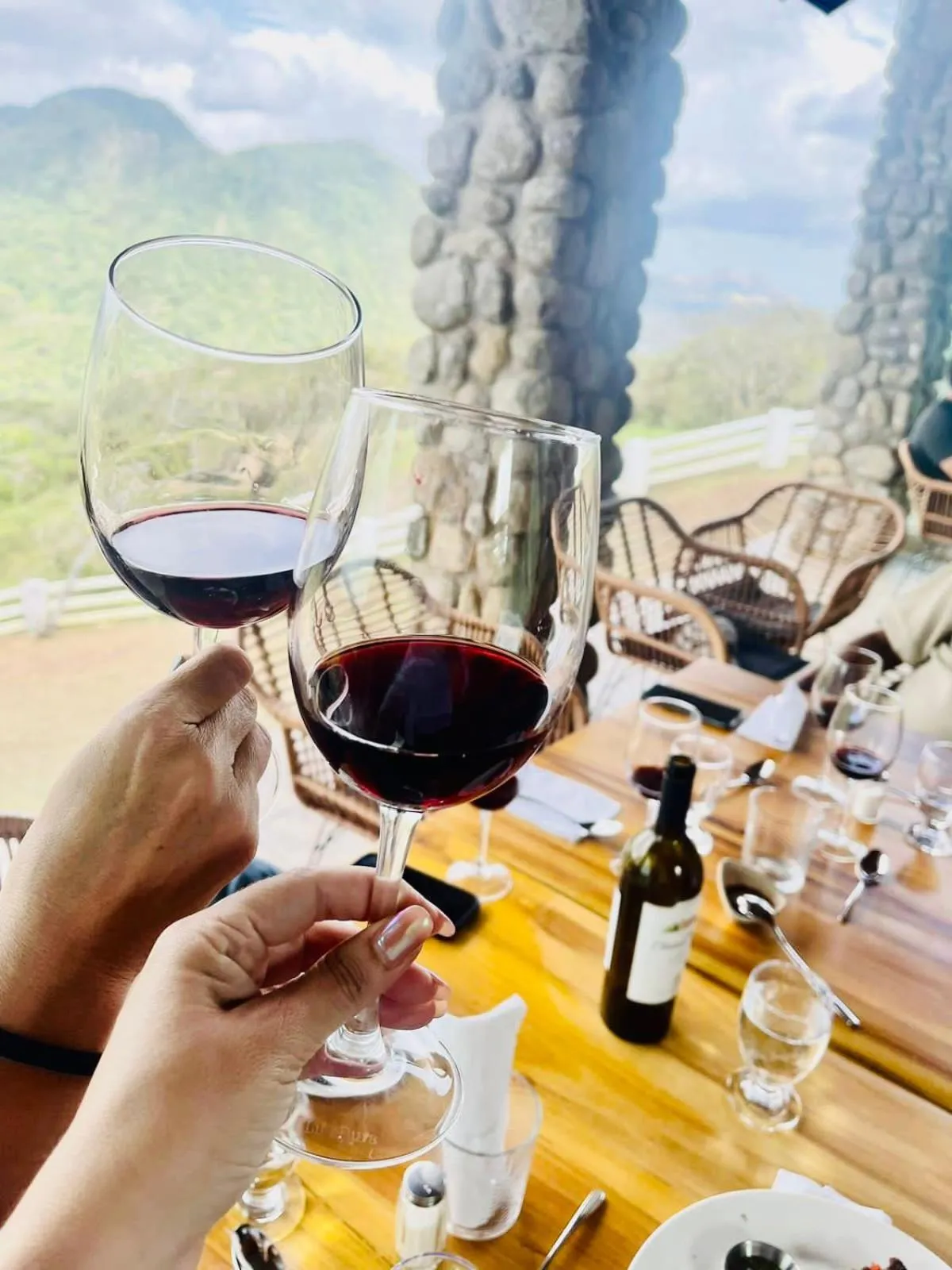 Restaurant/places to eat in Nomada Republic Hotel El valle