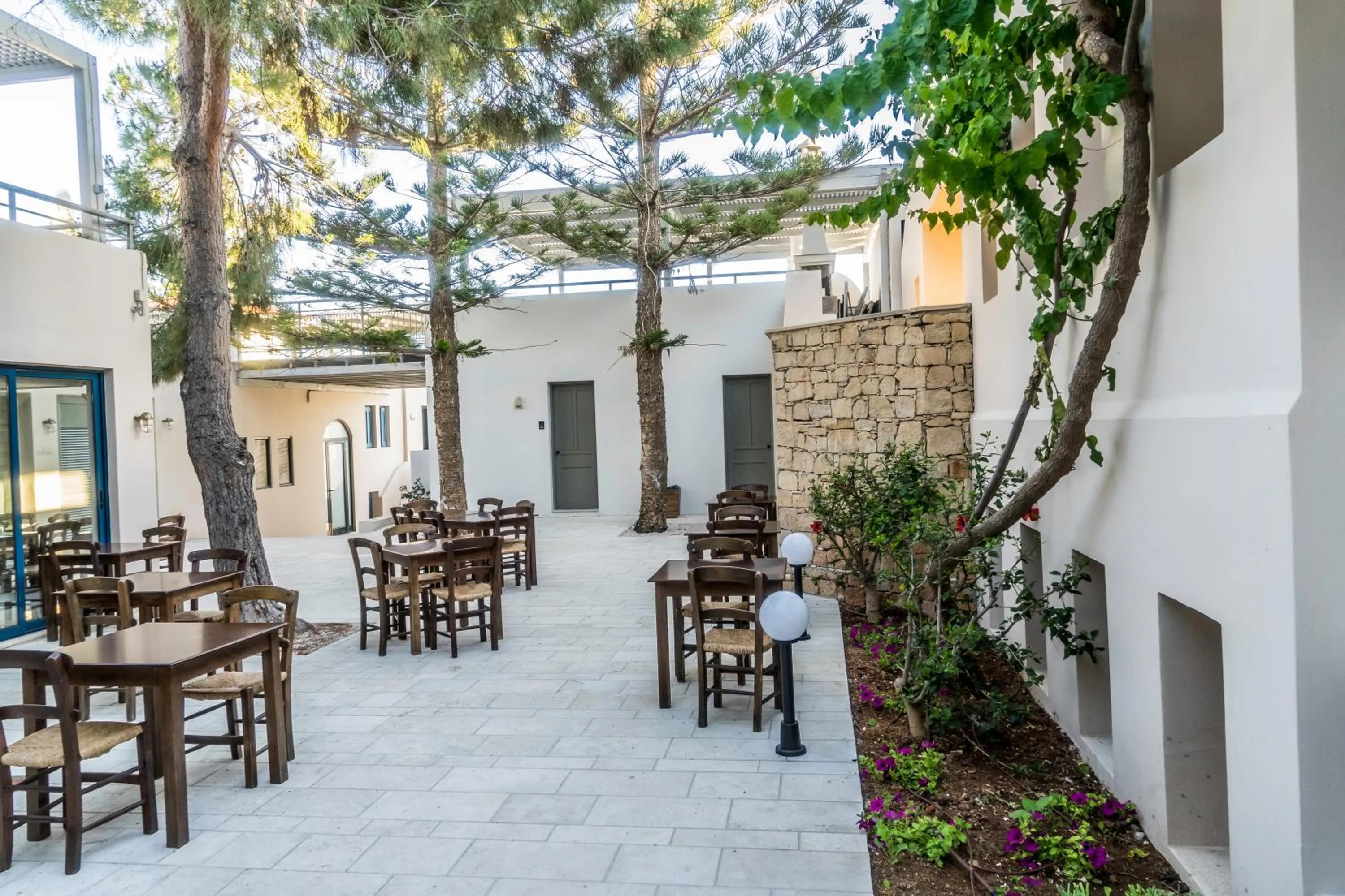 Restaurant/places to eat in Castello Village Resort