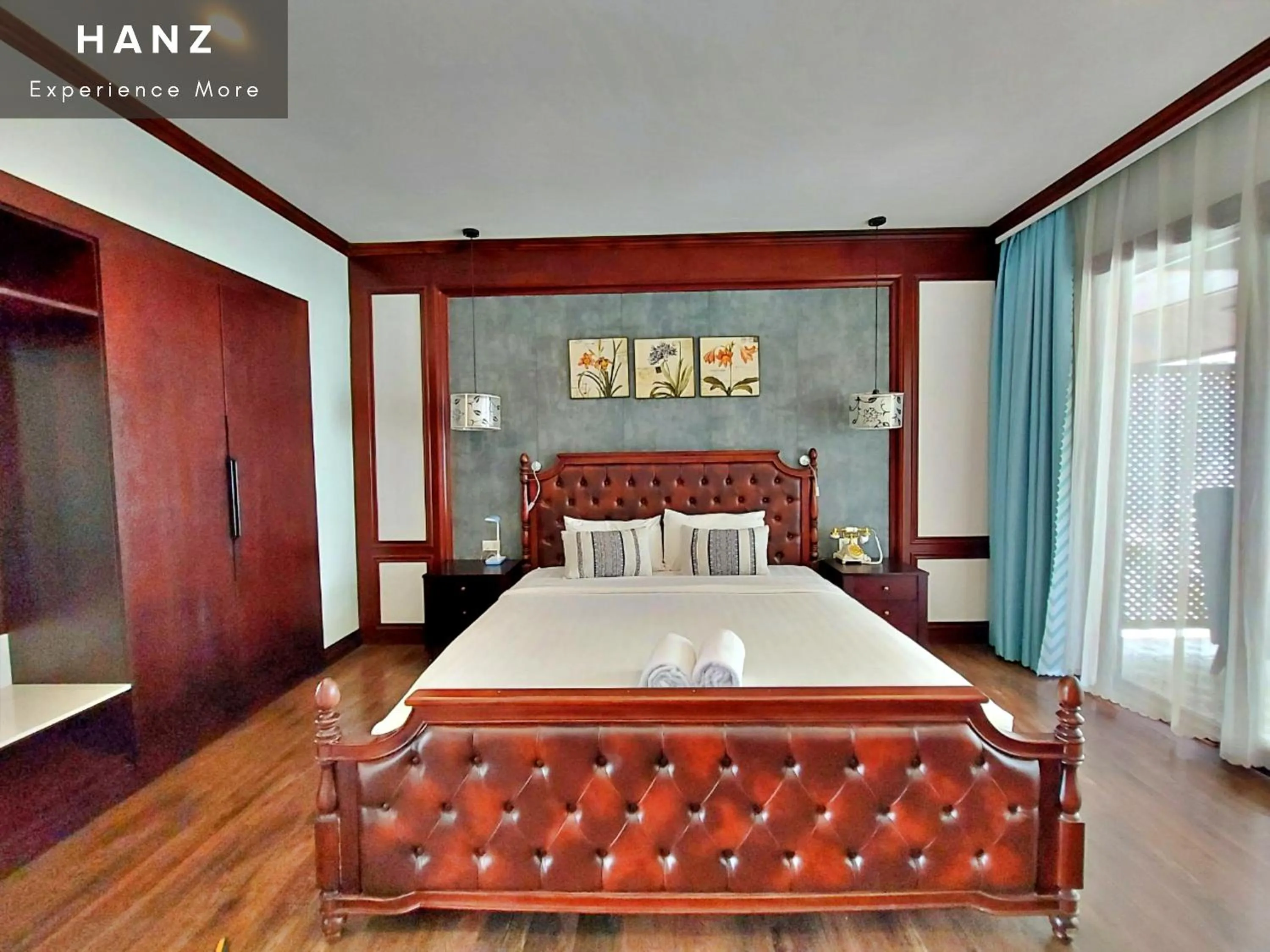 Bed in Sunrise Hotel Luang Prabang MekongRiver