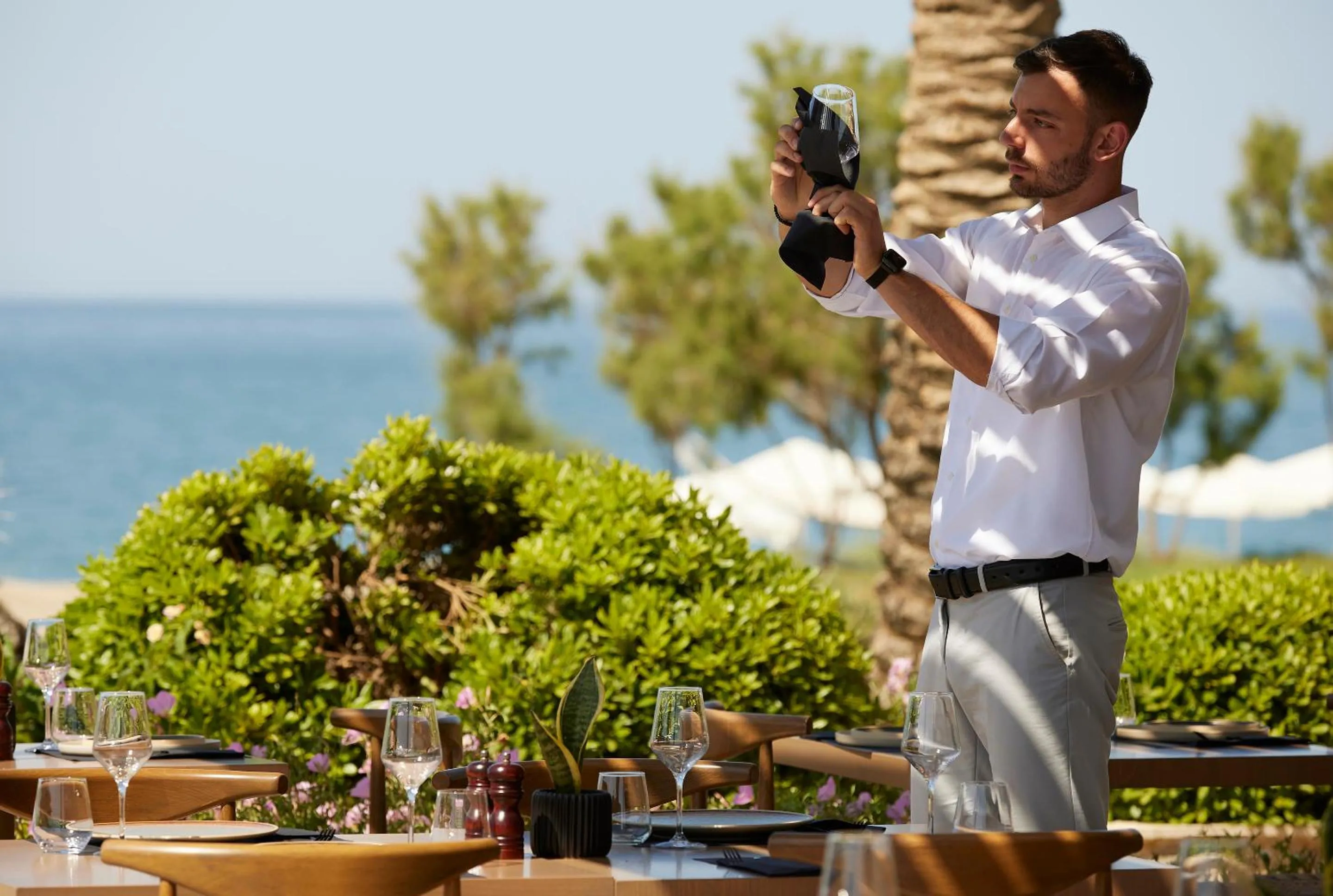 Restaurant/places to eat in Asterion Suites & Spa - Designed for Adults