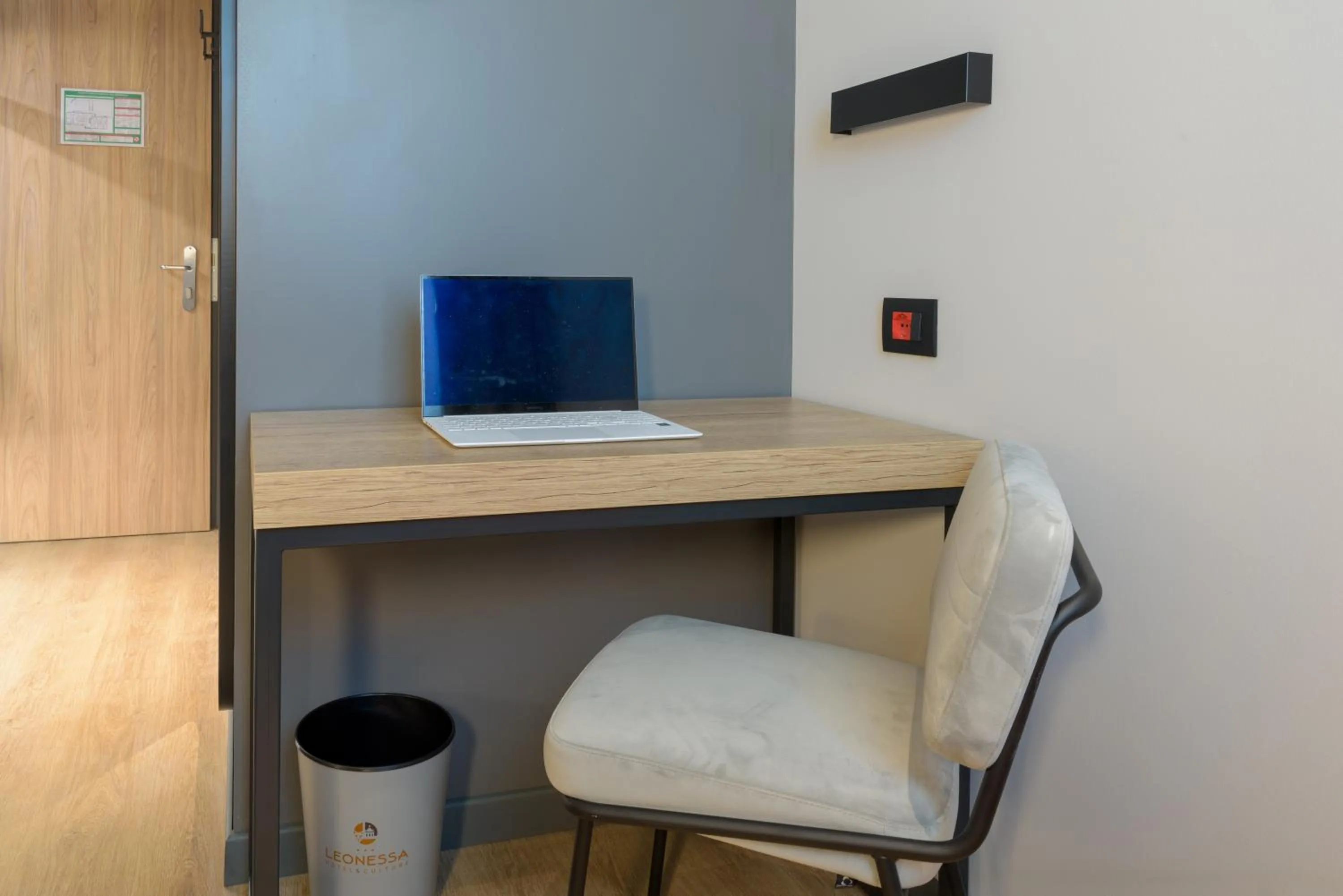 TV and multimedia in Hotel Leonessa