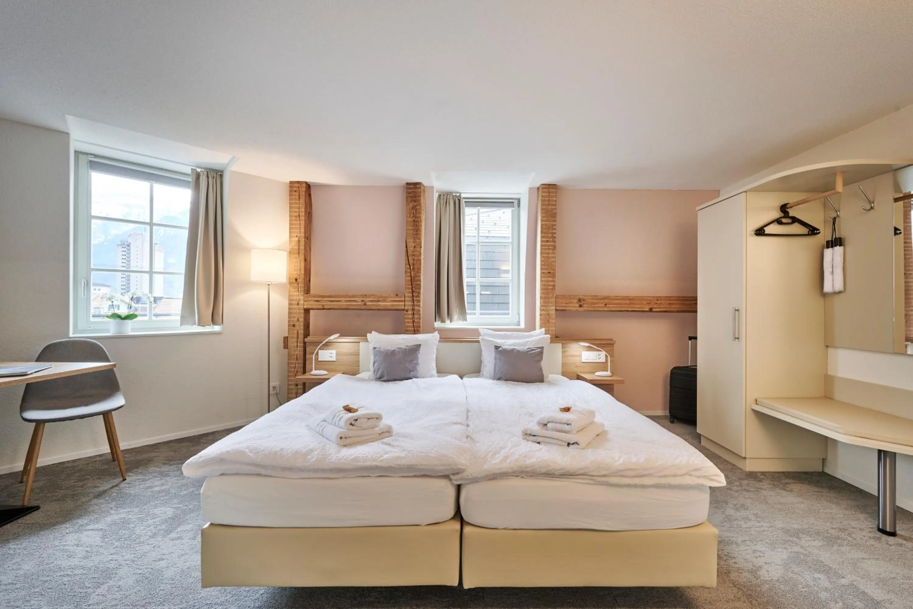 Bed in Aparthotel Krone - Self Check-In