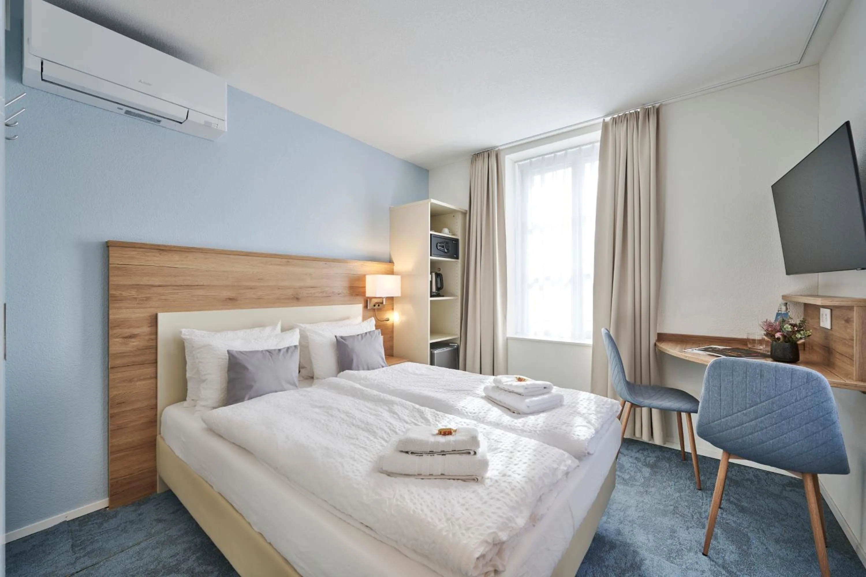 Bed in Aparthotel Krone - Self Check-In