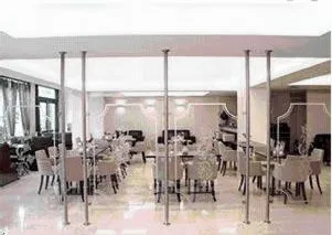 Restaurant/places to eat in Saint George Hotel