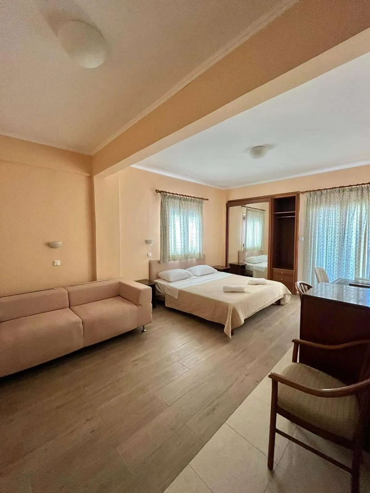 Bed in Saint George Hotel