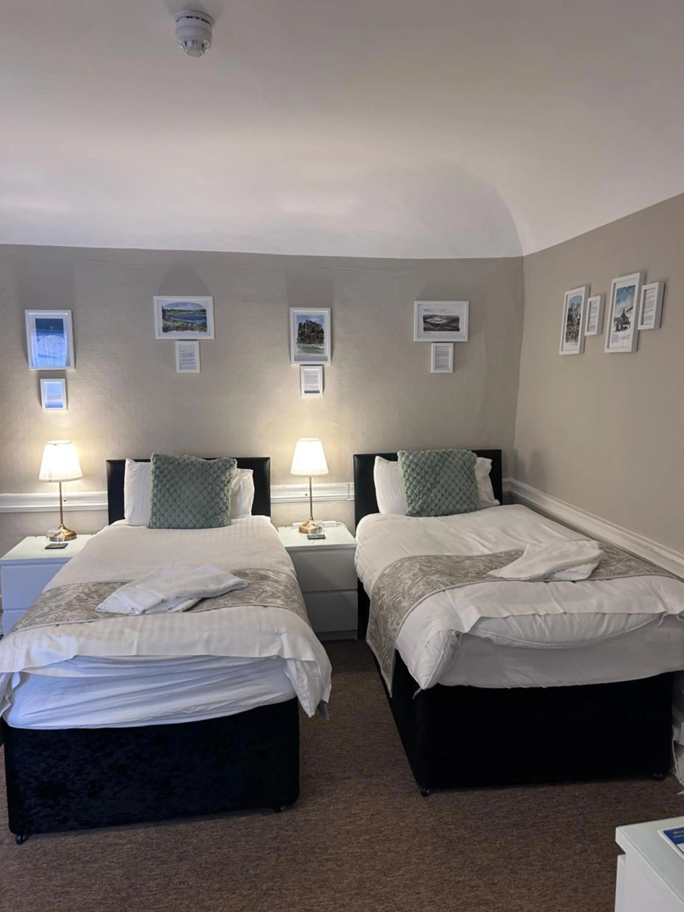 Bed in The Lethbridge Arms