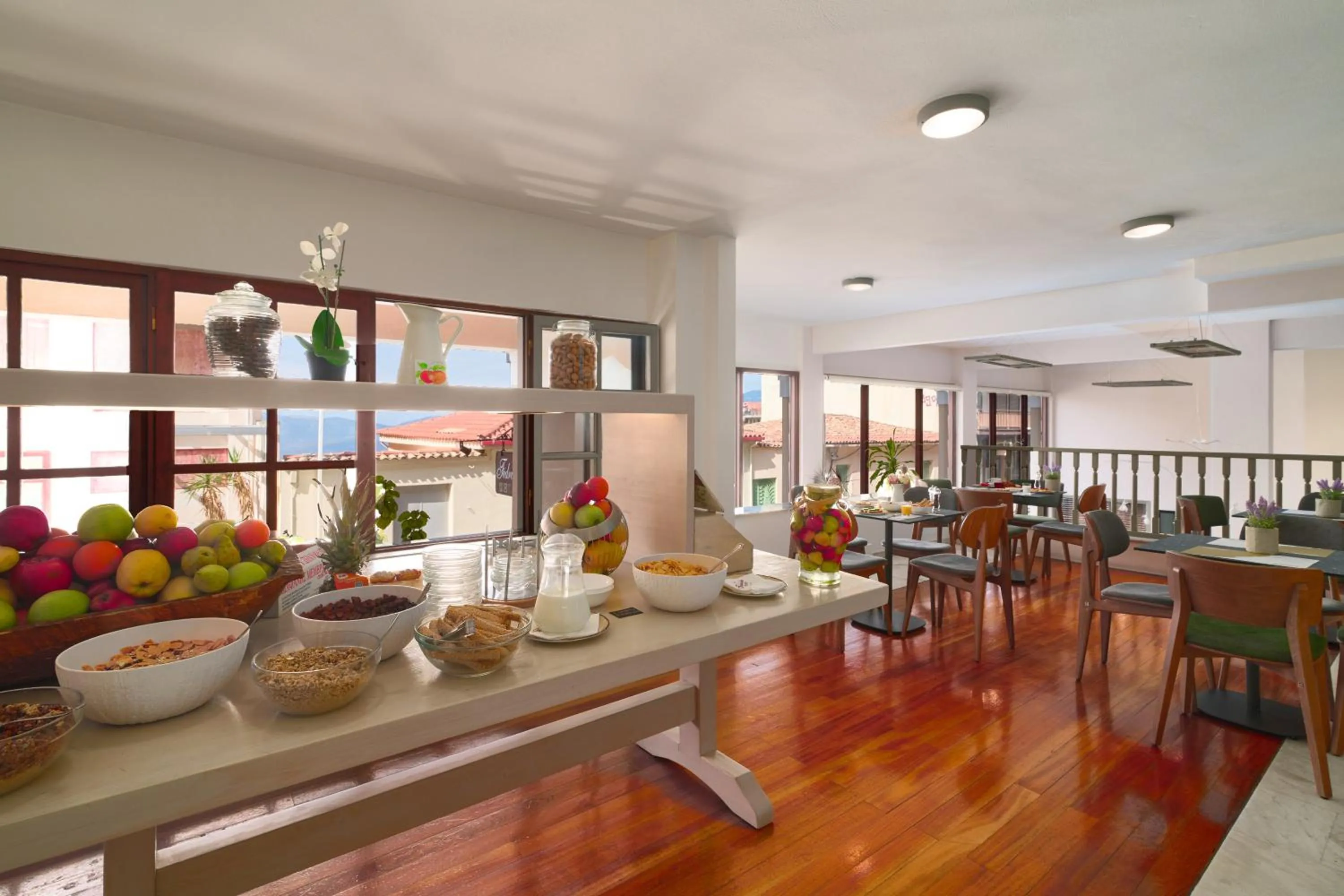 Dining area in Fedriades Delphi Hotel