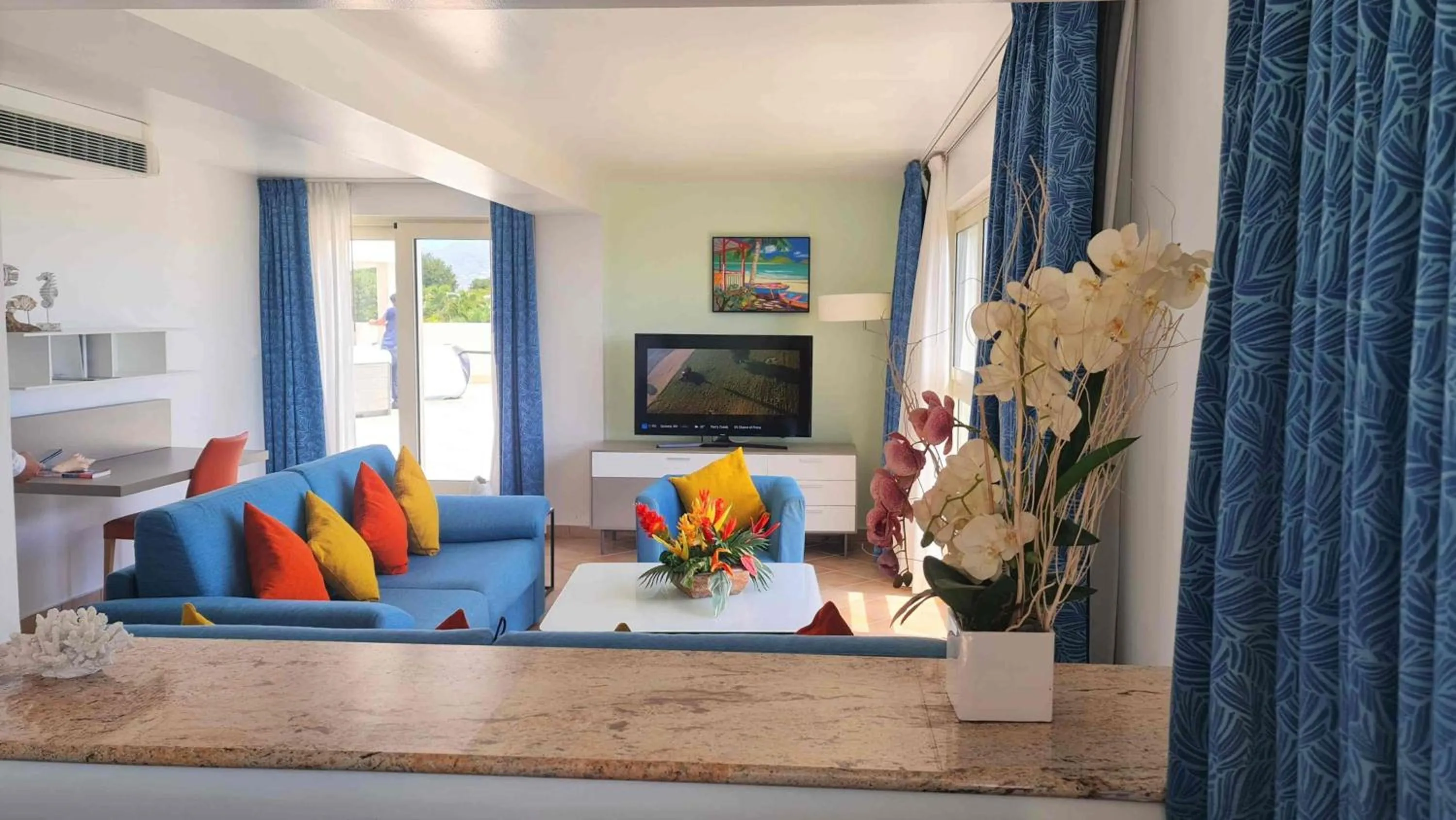 Photo of the whole room in Royal Islander Club Resort La Terrasse