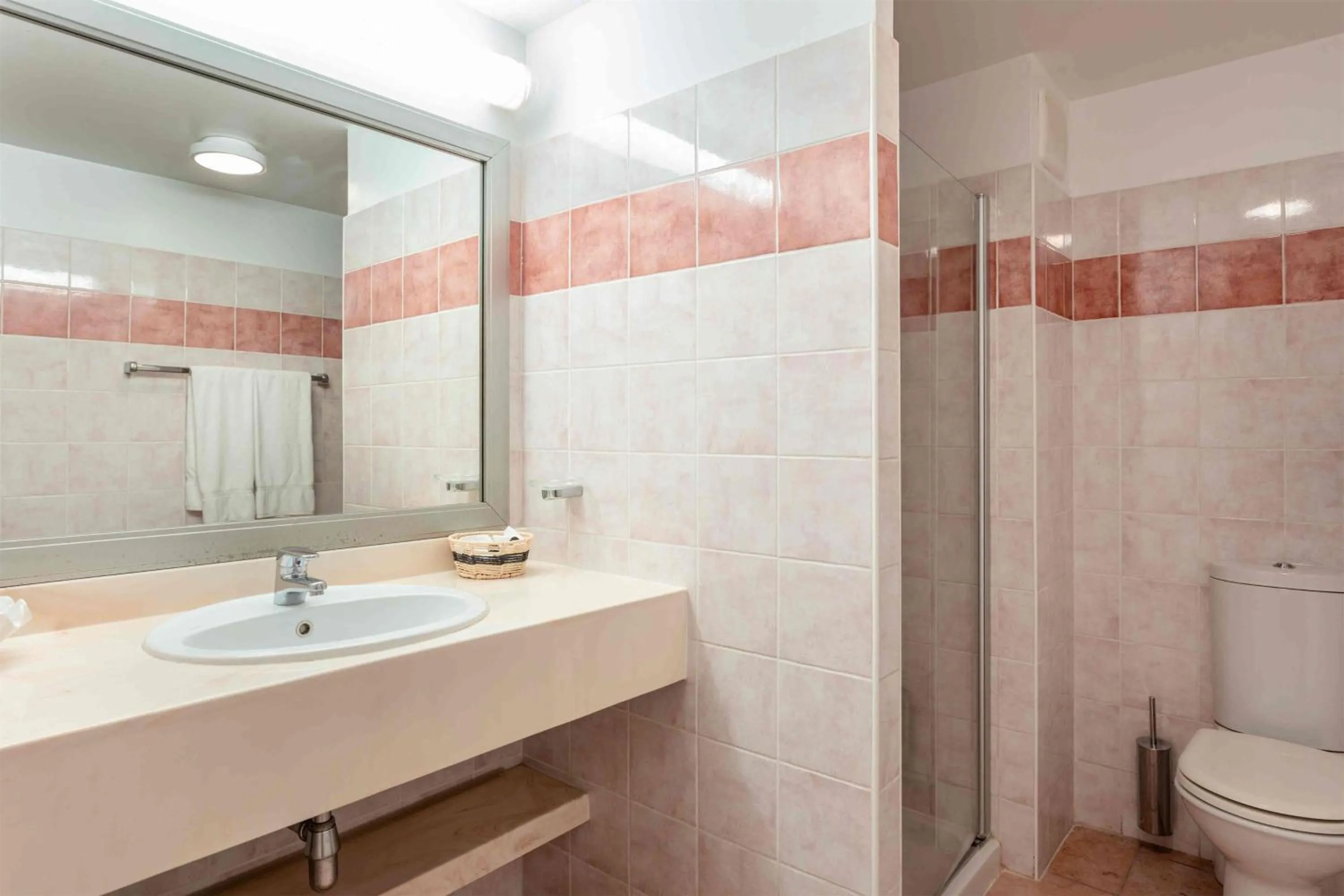 Bathroom in Royal Islander Club Resort La Terrasse