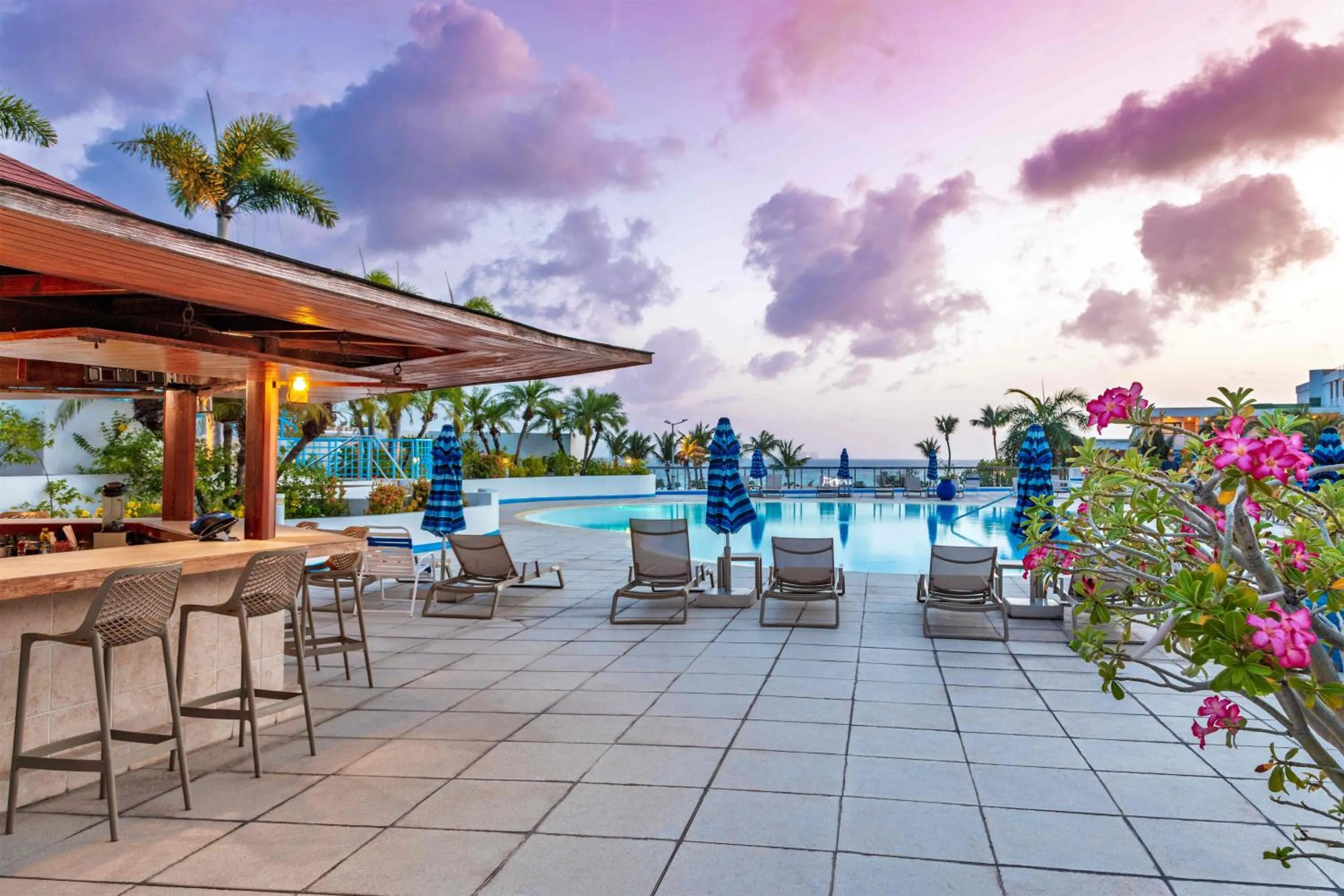 Pool view in Royal Islander Club Resort La Terrasse