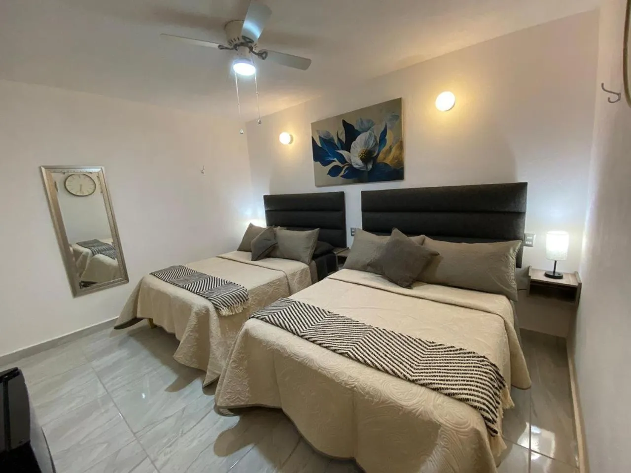 Bed in Hotel Posada Jardín Aguascalientes