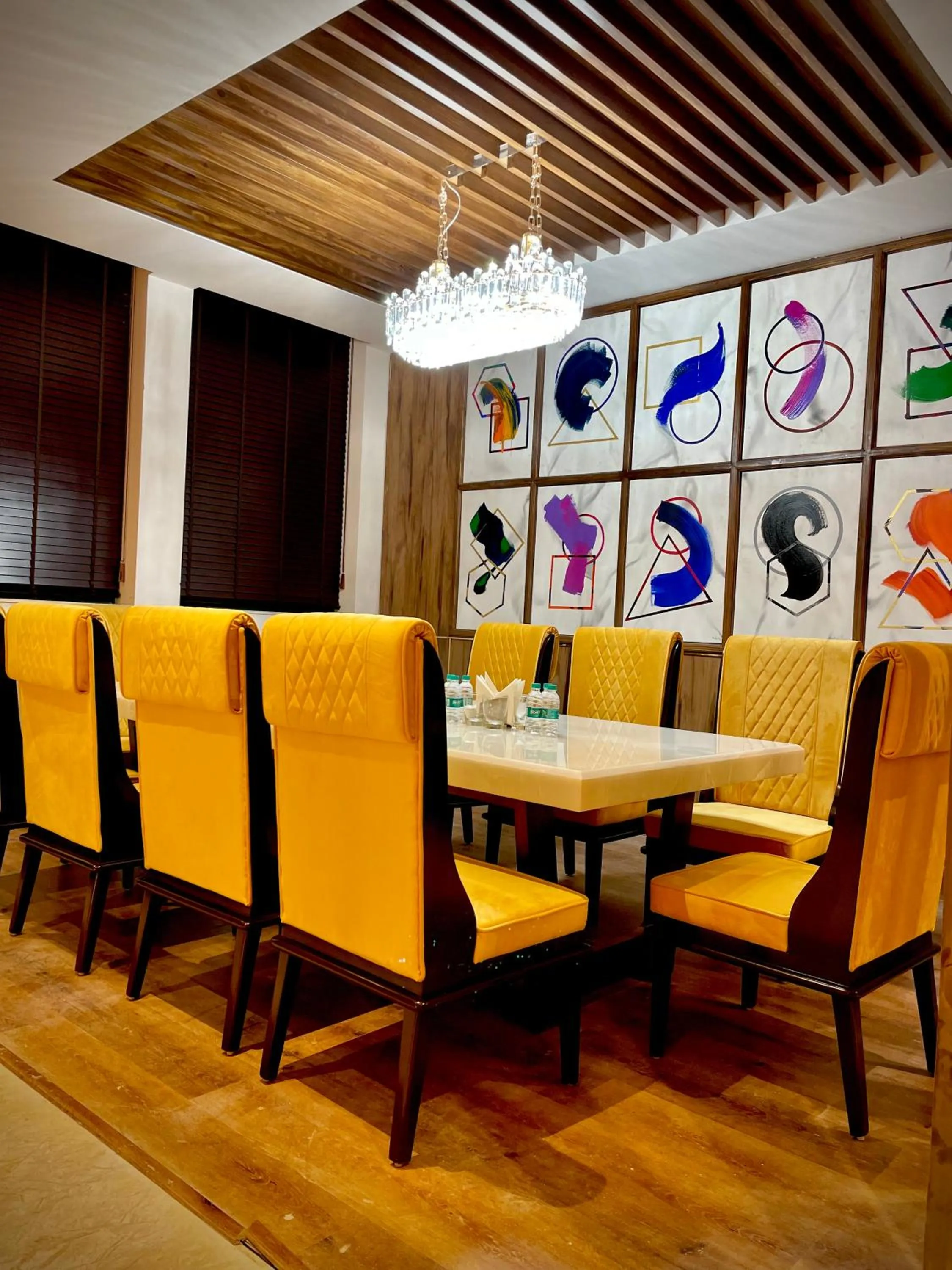 Restaurant/places to eat in The Mars Resorts