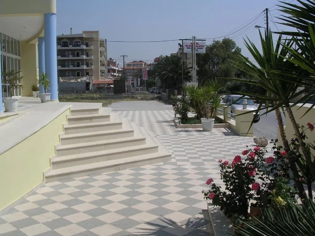 Facade/entrance in Eleni Palace