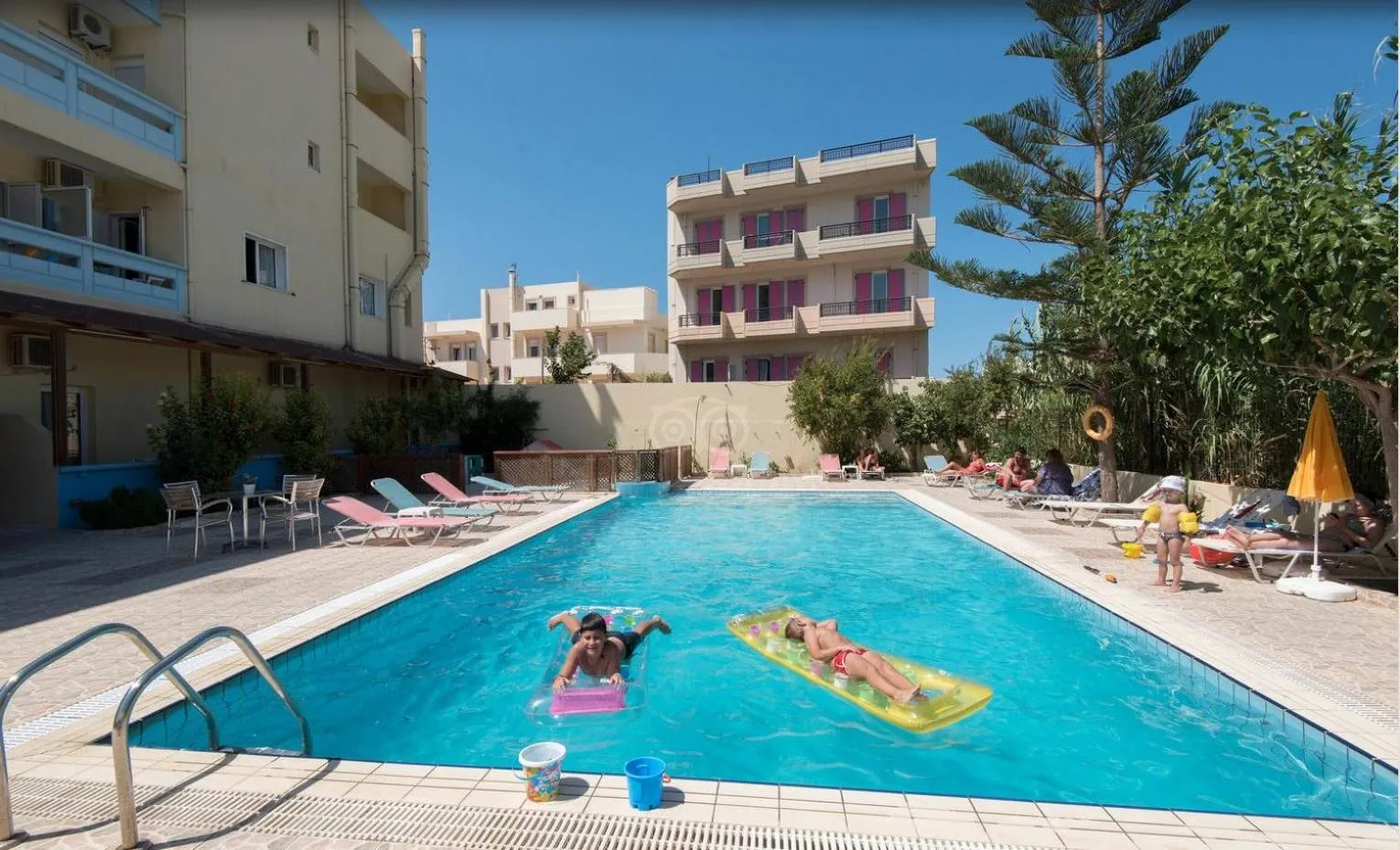 Swimming pool in Eleni Palace
