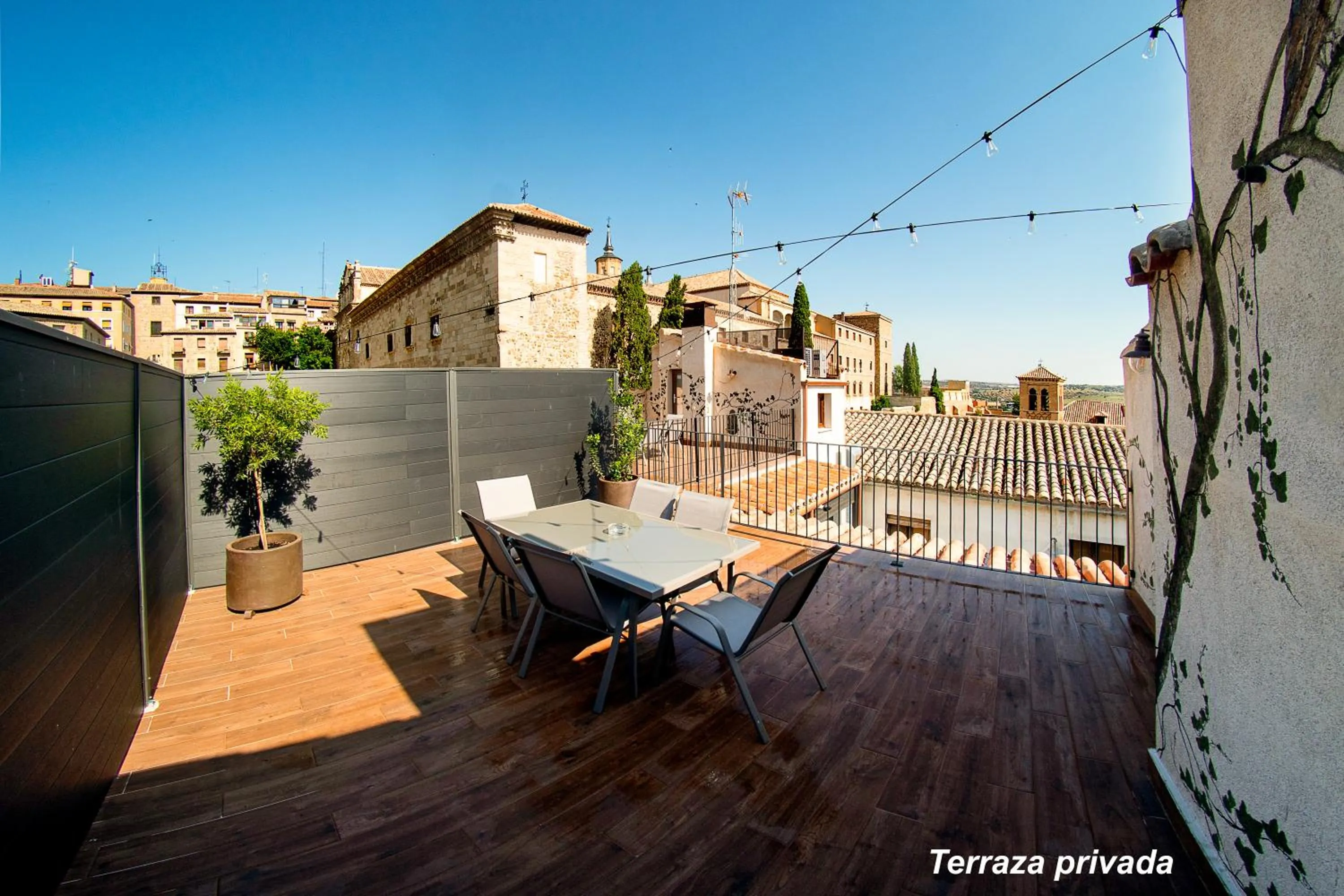 Balcony/Terrace in Cervantes 5 Collection - Greco Aparcamiento en el Edificio