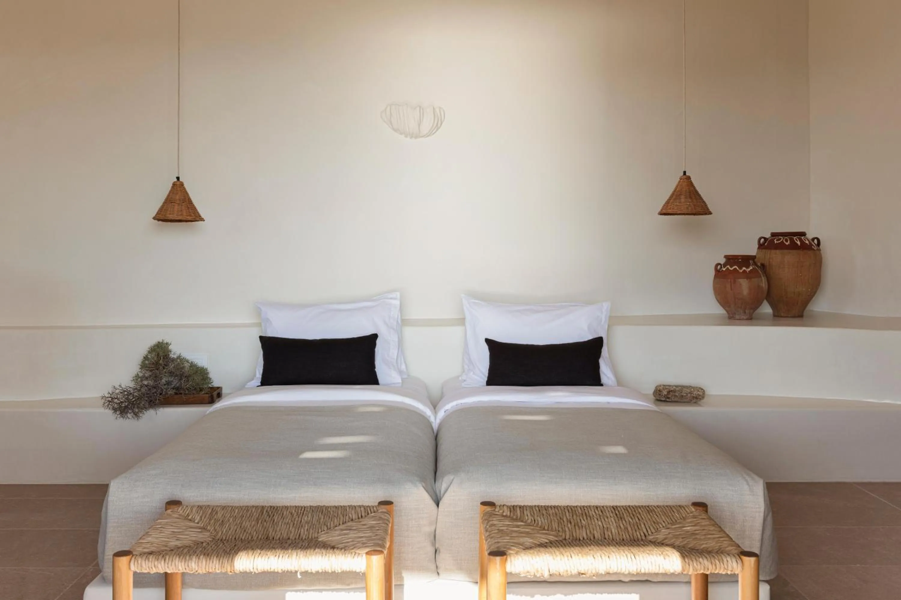 Photo of the whole room, Bed in Porto Mykonos