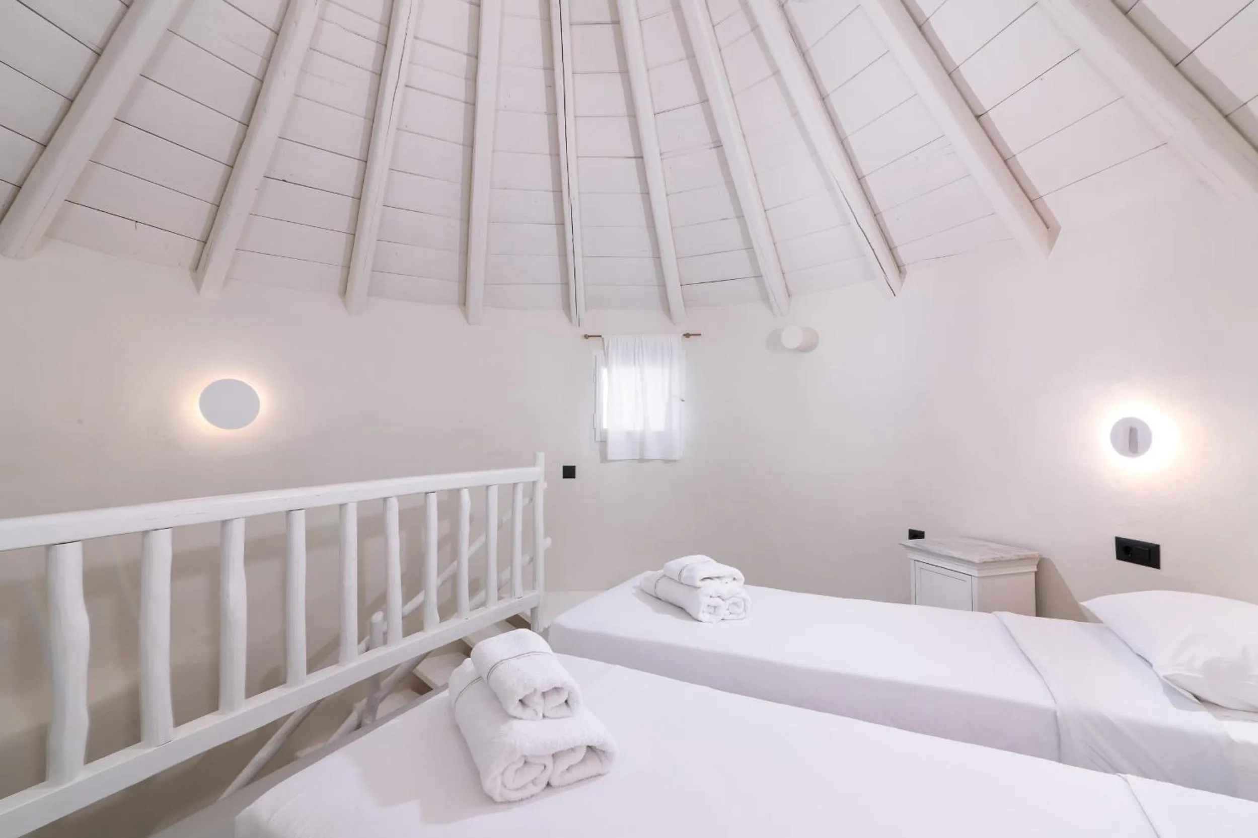 Photo of the whole room, Bed in Porto Mykonos