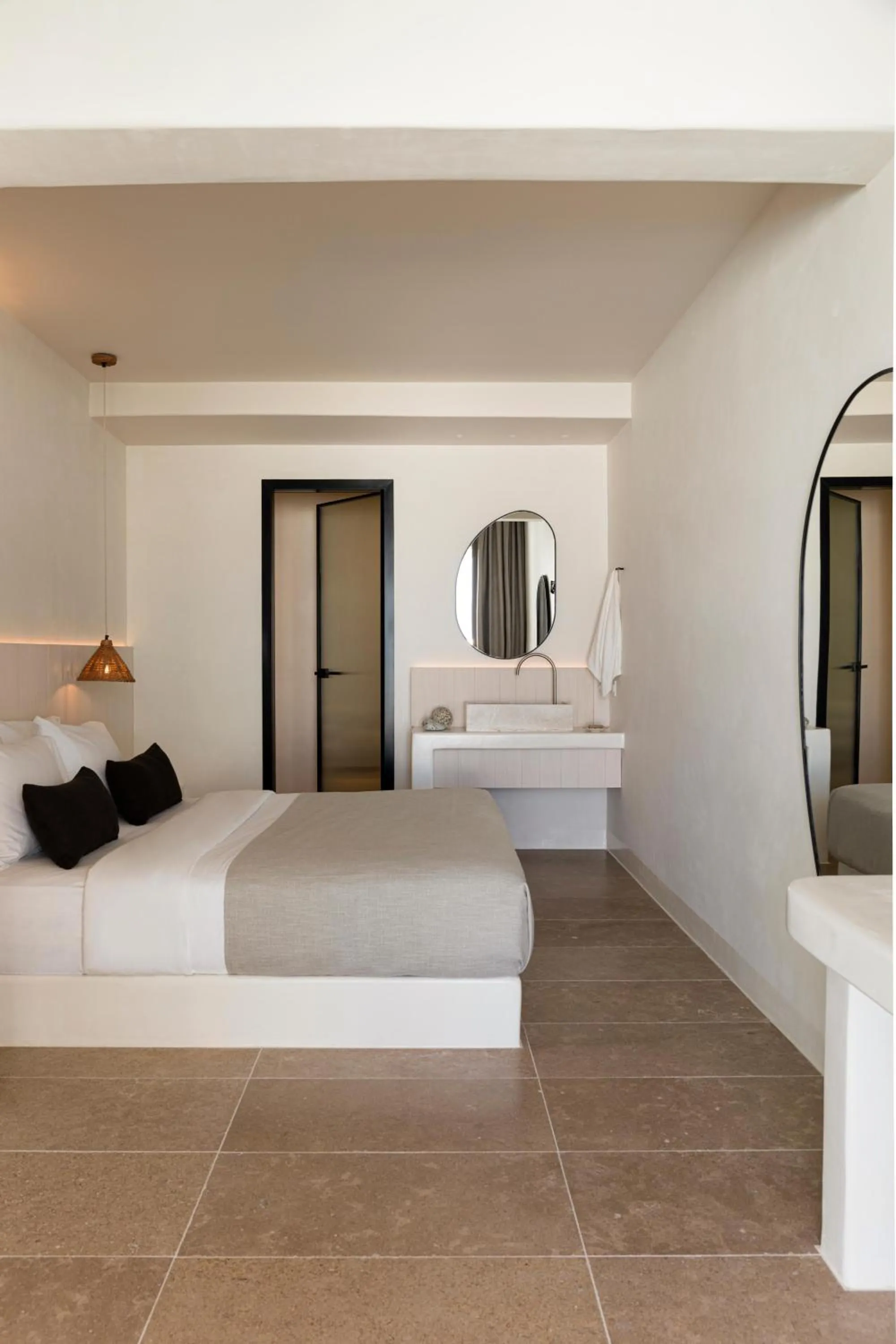 Photo of the whole room, Bed in Porto Mykonos