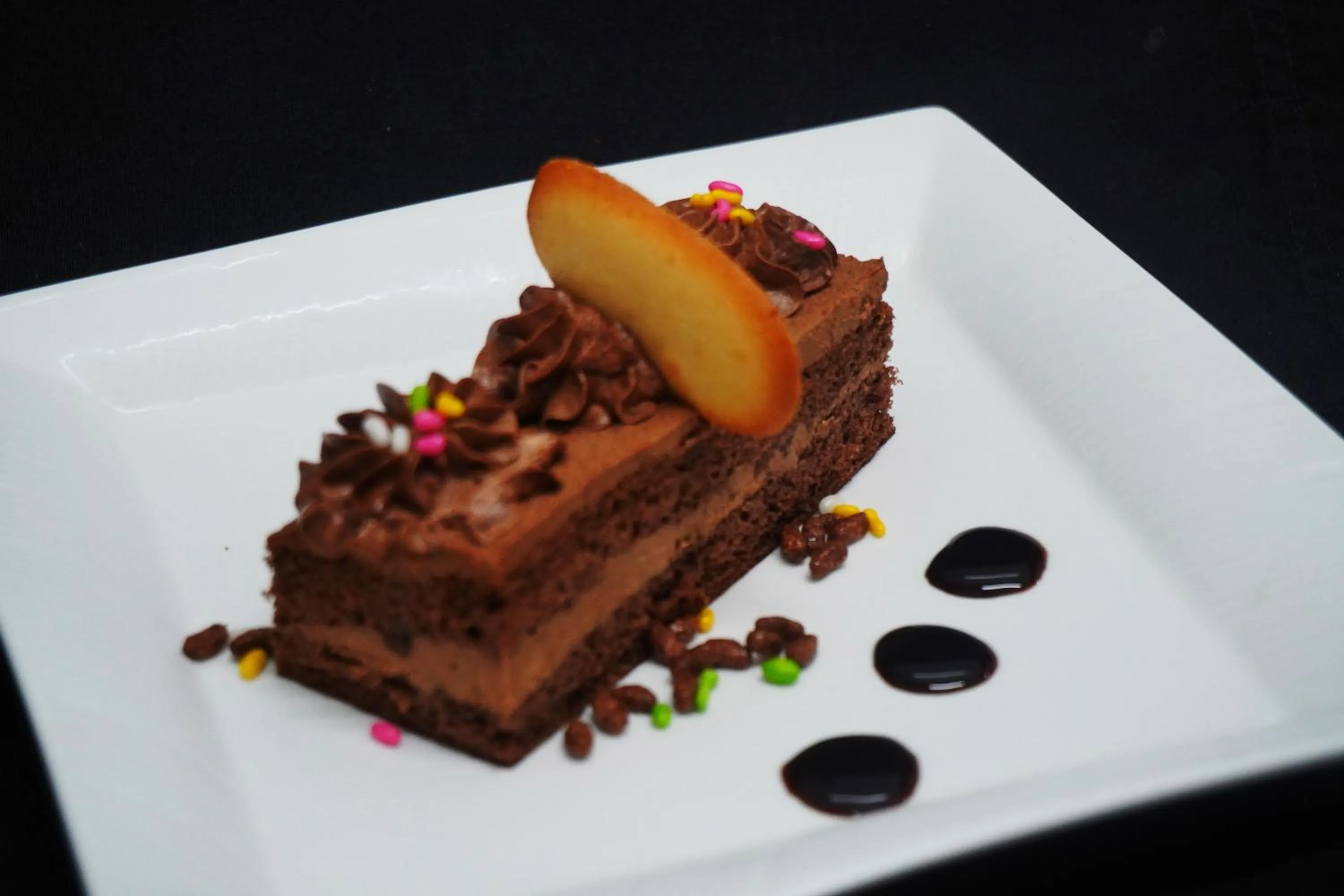 Restaurant/places to eat in Escale International Hotel