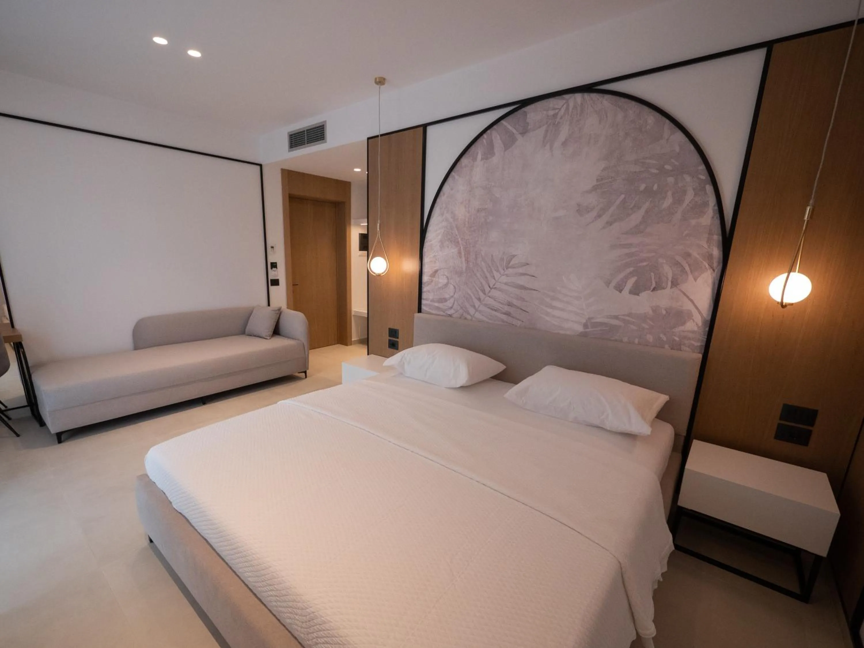 Bed in Colosseum Hotel