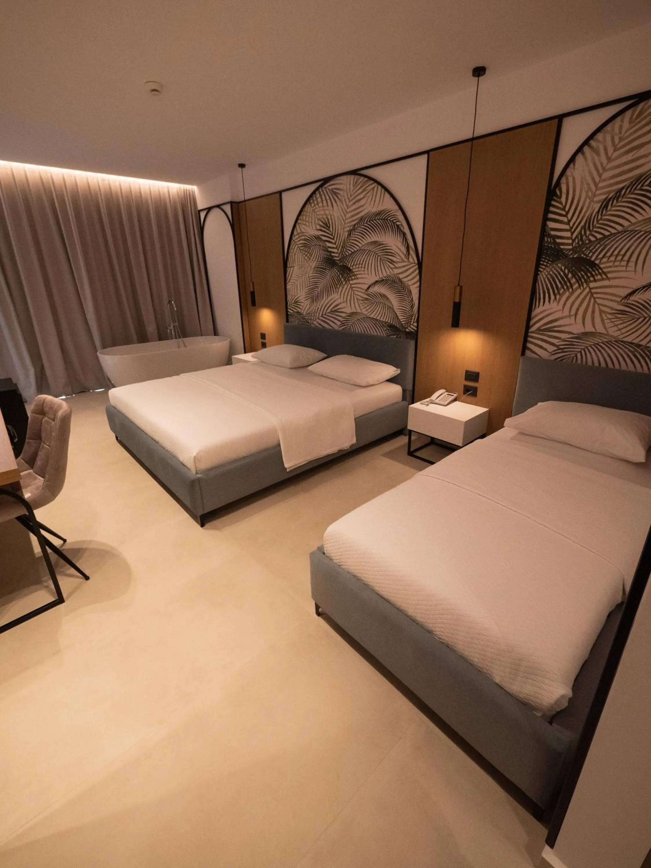 Photo of the whole room, Bed in Colosseum Hotel