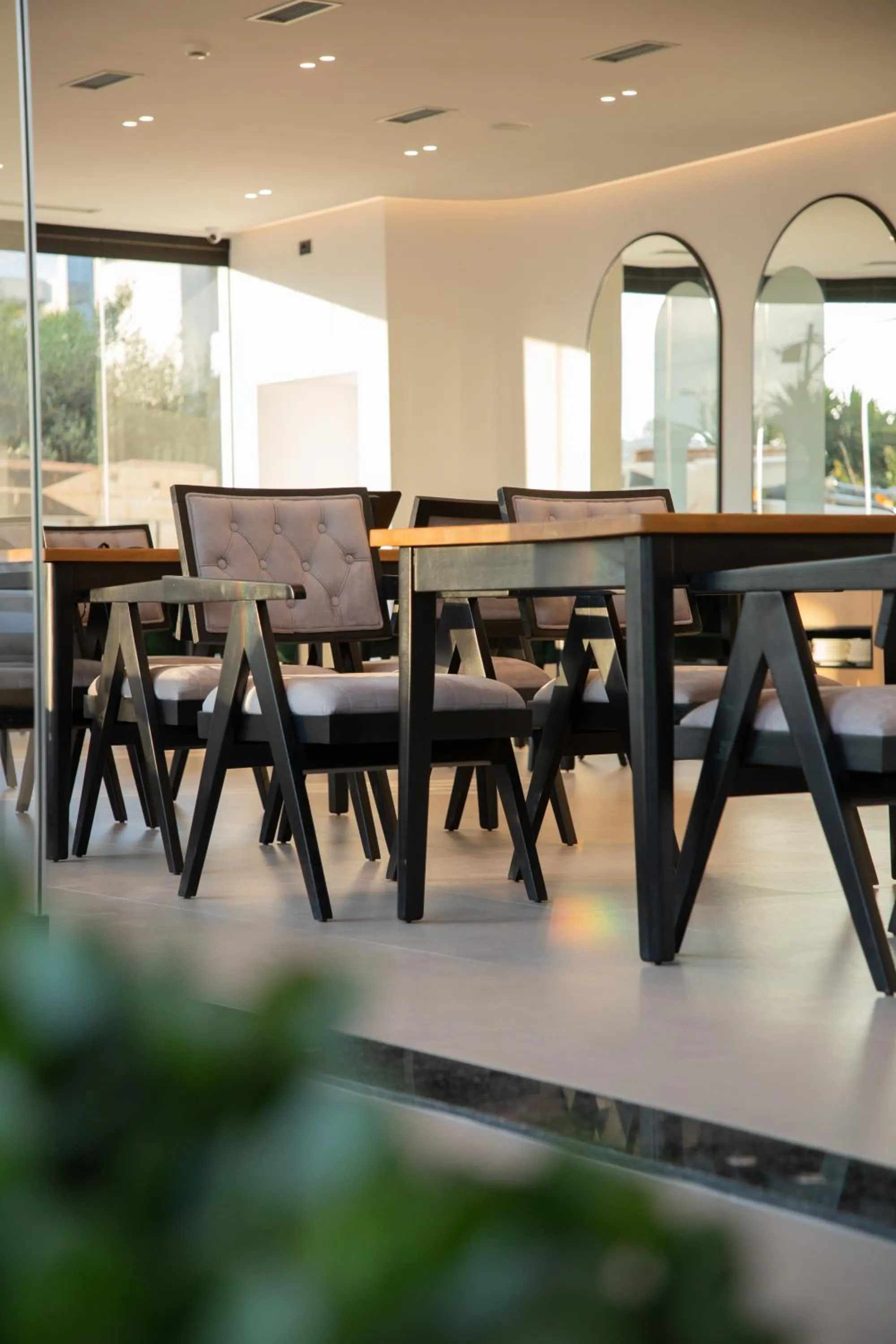 Seating area in Colosseum Hotel